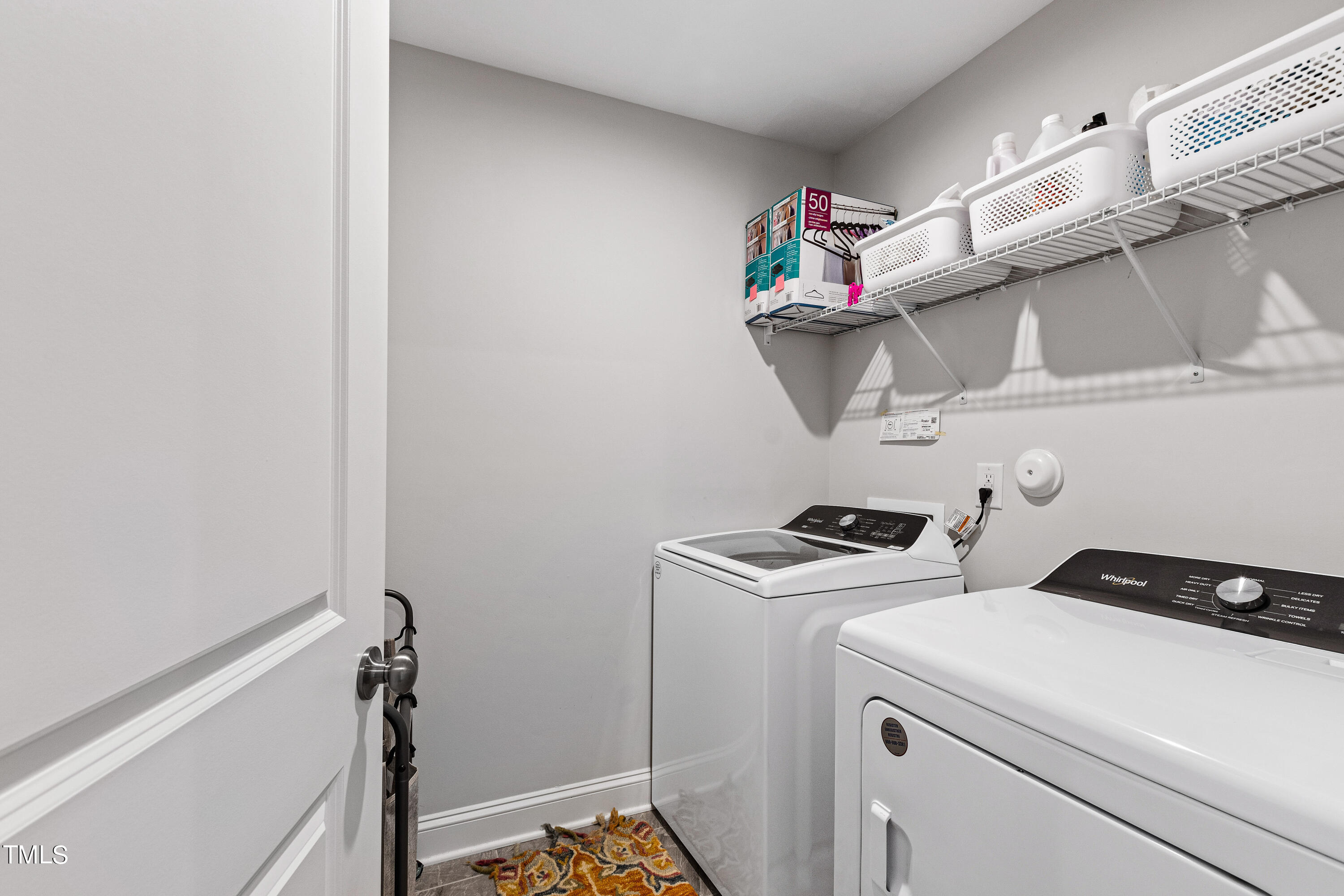 Chapel Hill, North Carolina 27516, United States, 4 Bedrooms Bedrooms, ,4 BathroomsBathrooms,Residential,Pending,44359