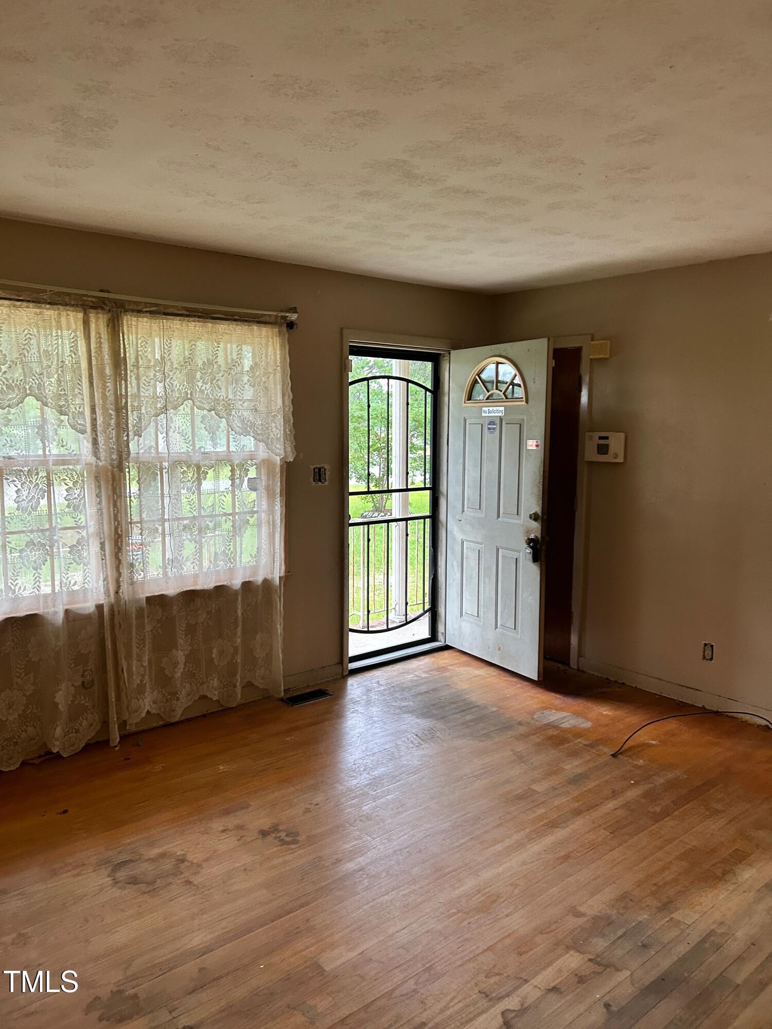 2001 Carr Creek Road