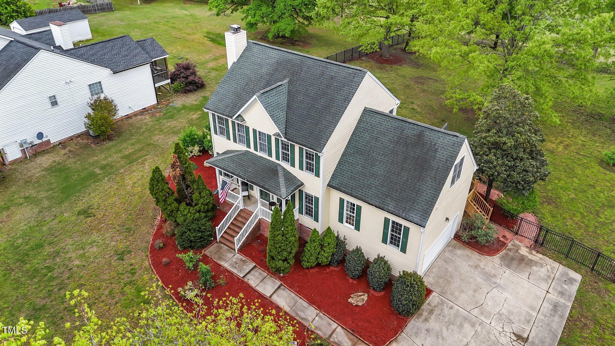 1053 Loop Road