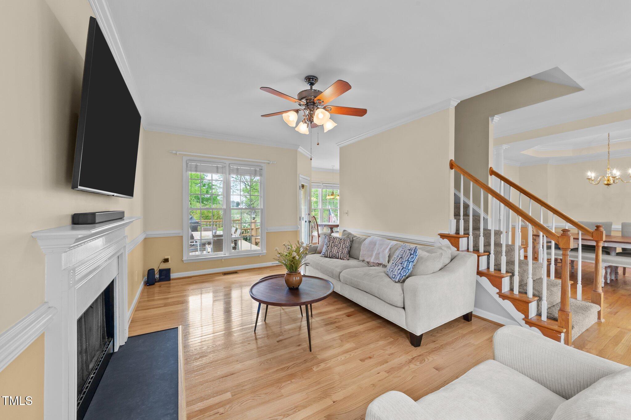 1053 Loop Road