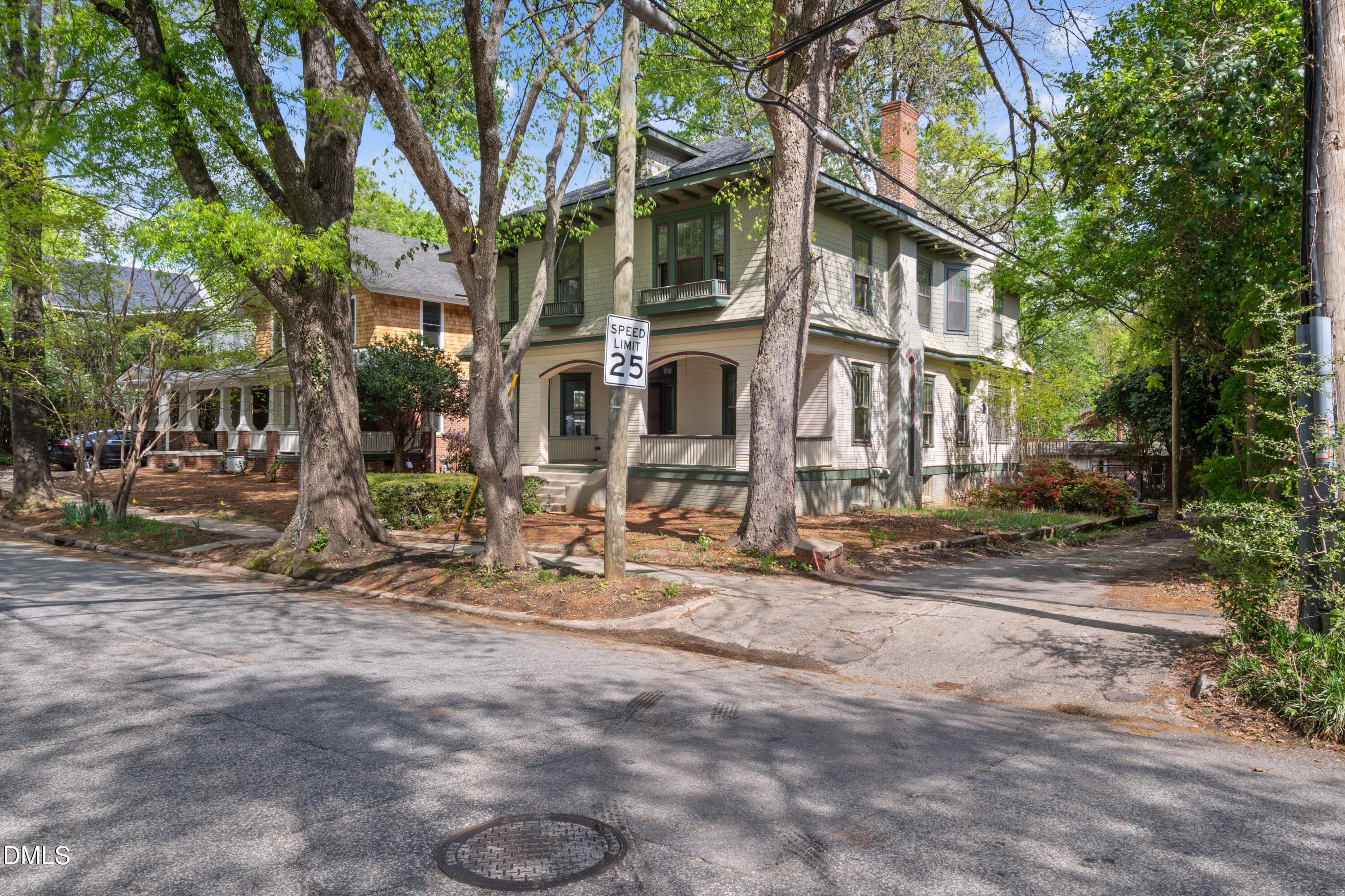 116 Hawthorne Road