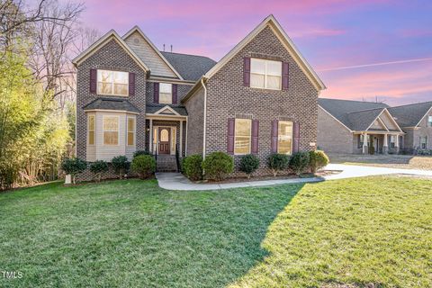 Single Family Residence in High Point NC 1376 Trafalgar Drive.jpg