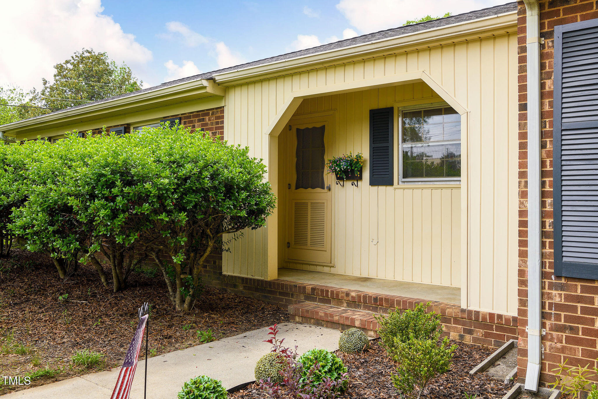 2021 Sunnybrook Drive