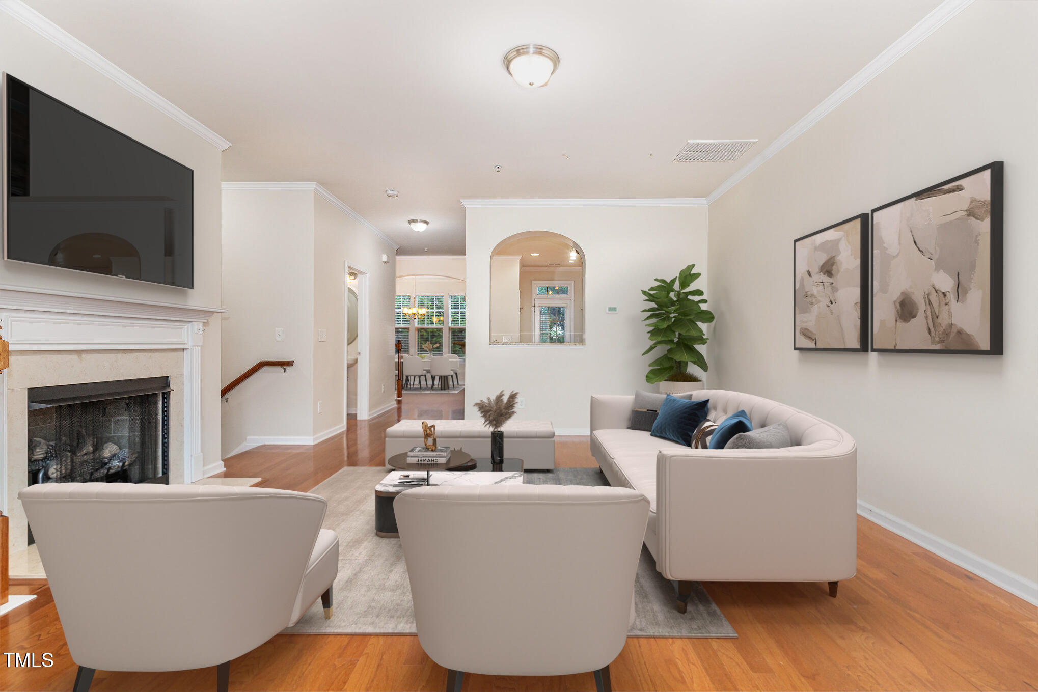 5916 Longeria Court