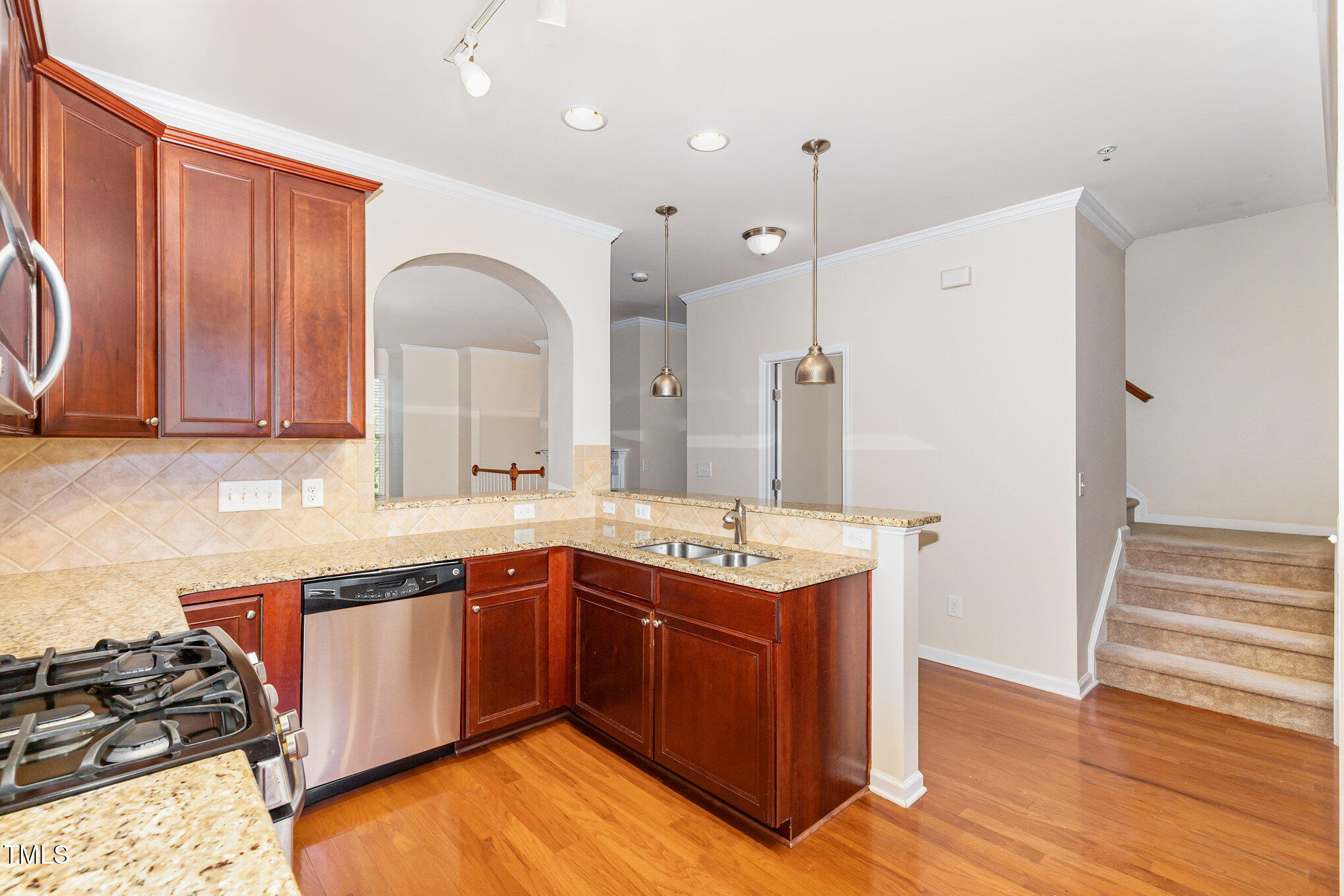 5916 Longeria Court