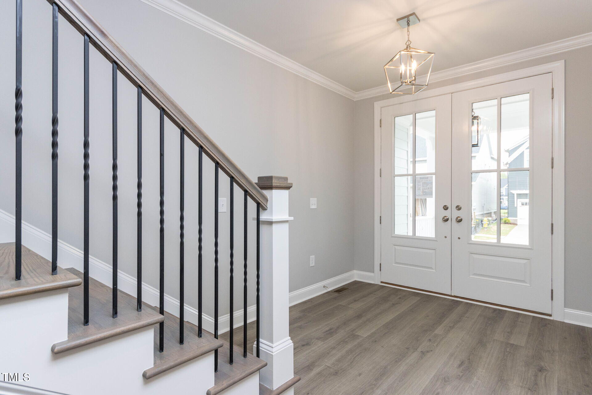 743 W Holly Springs Road