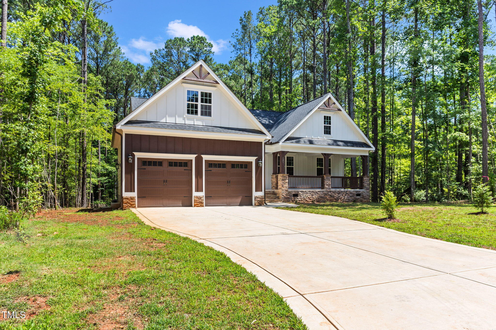 121 Quarterhorse Drive