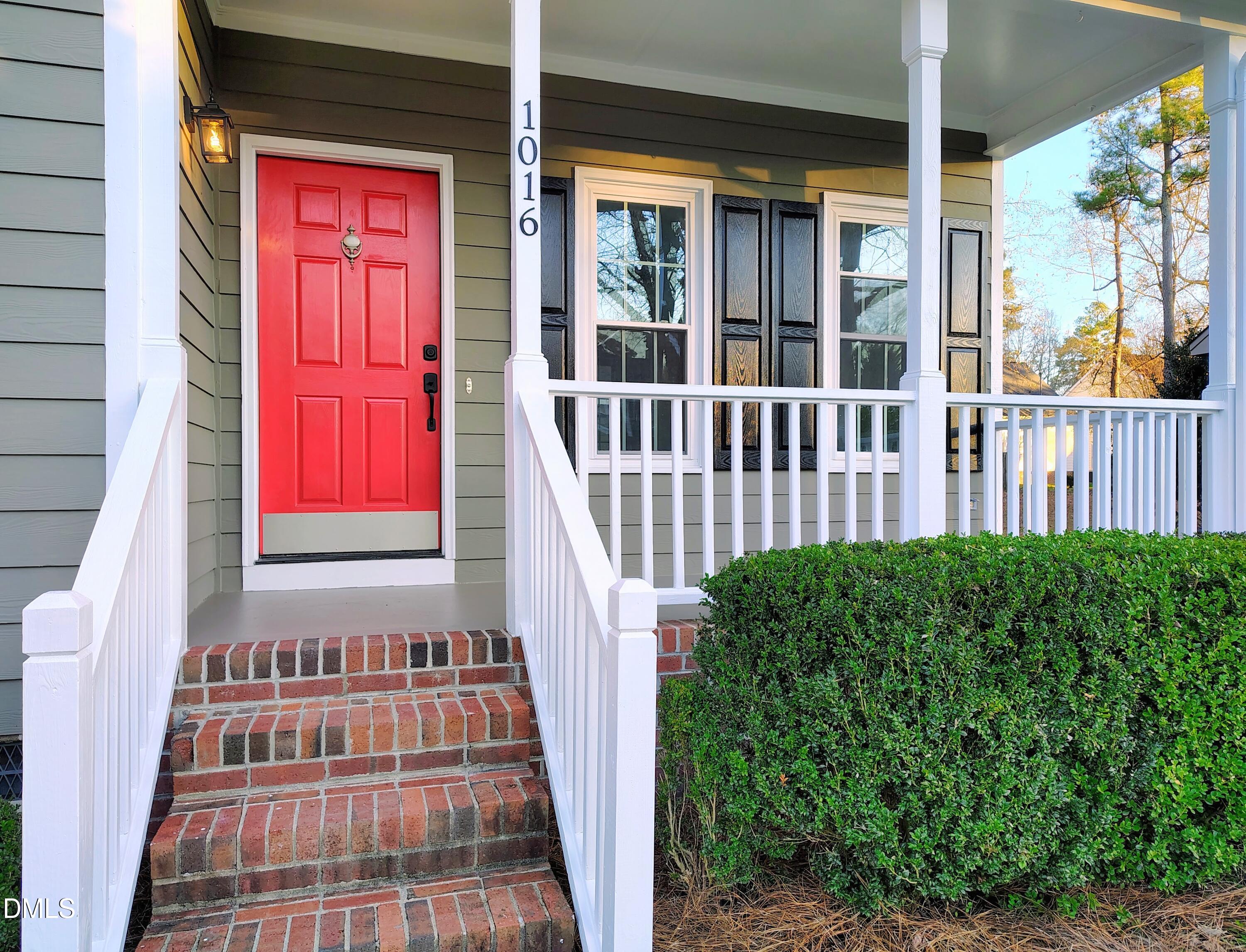 1016 Trail Stream Way