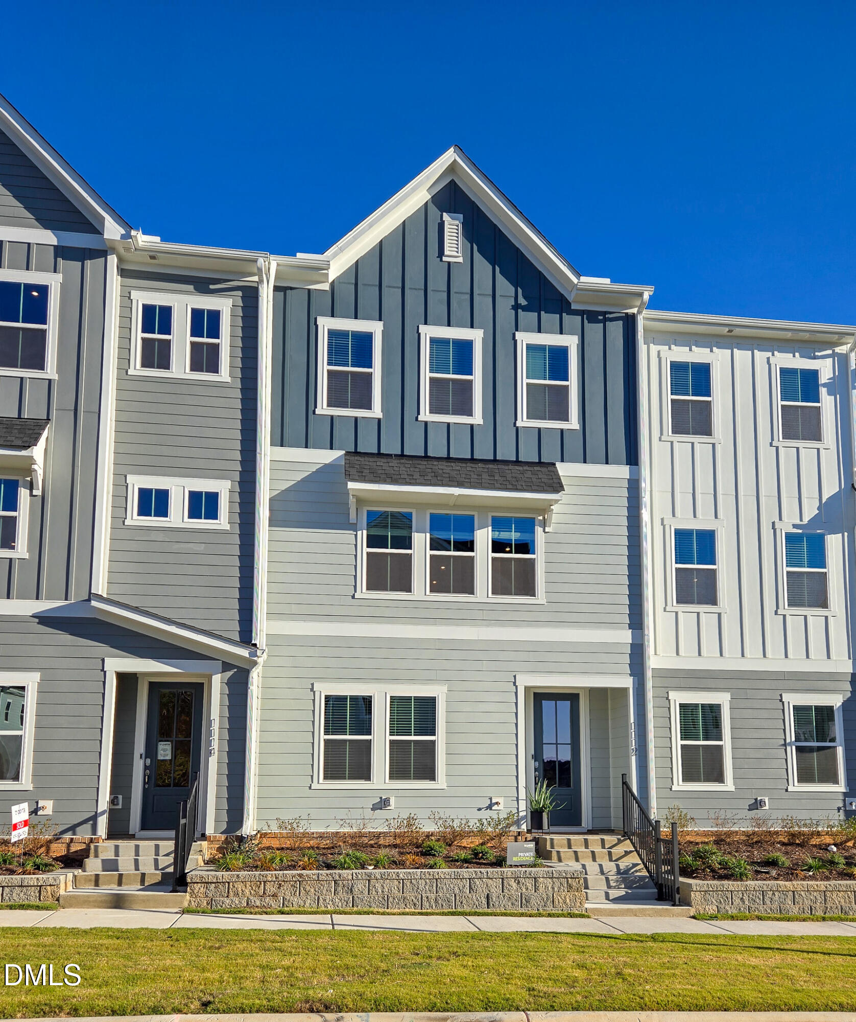 1112 Holding Village Way