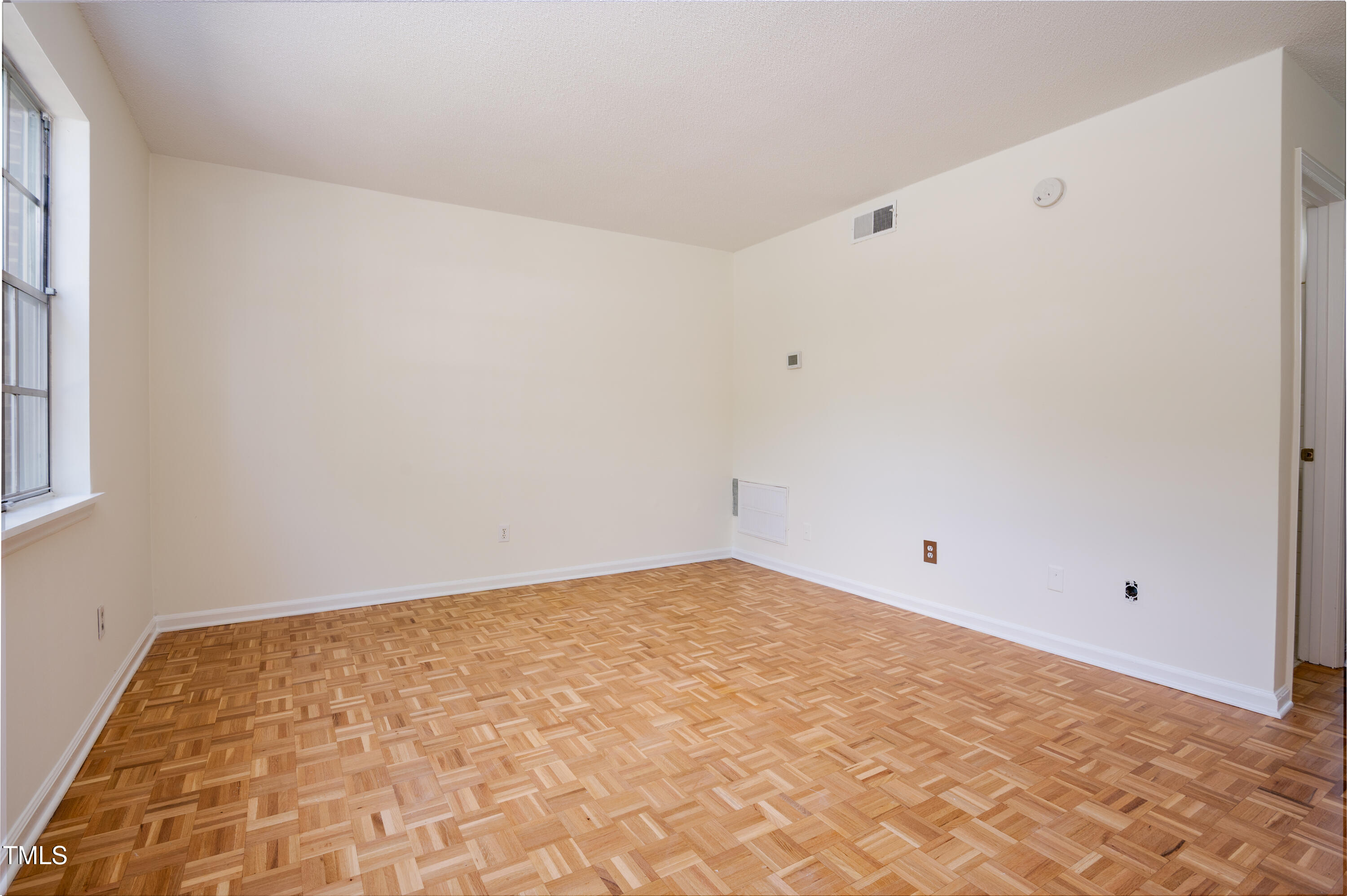 1002 Willow Drive Drive 37