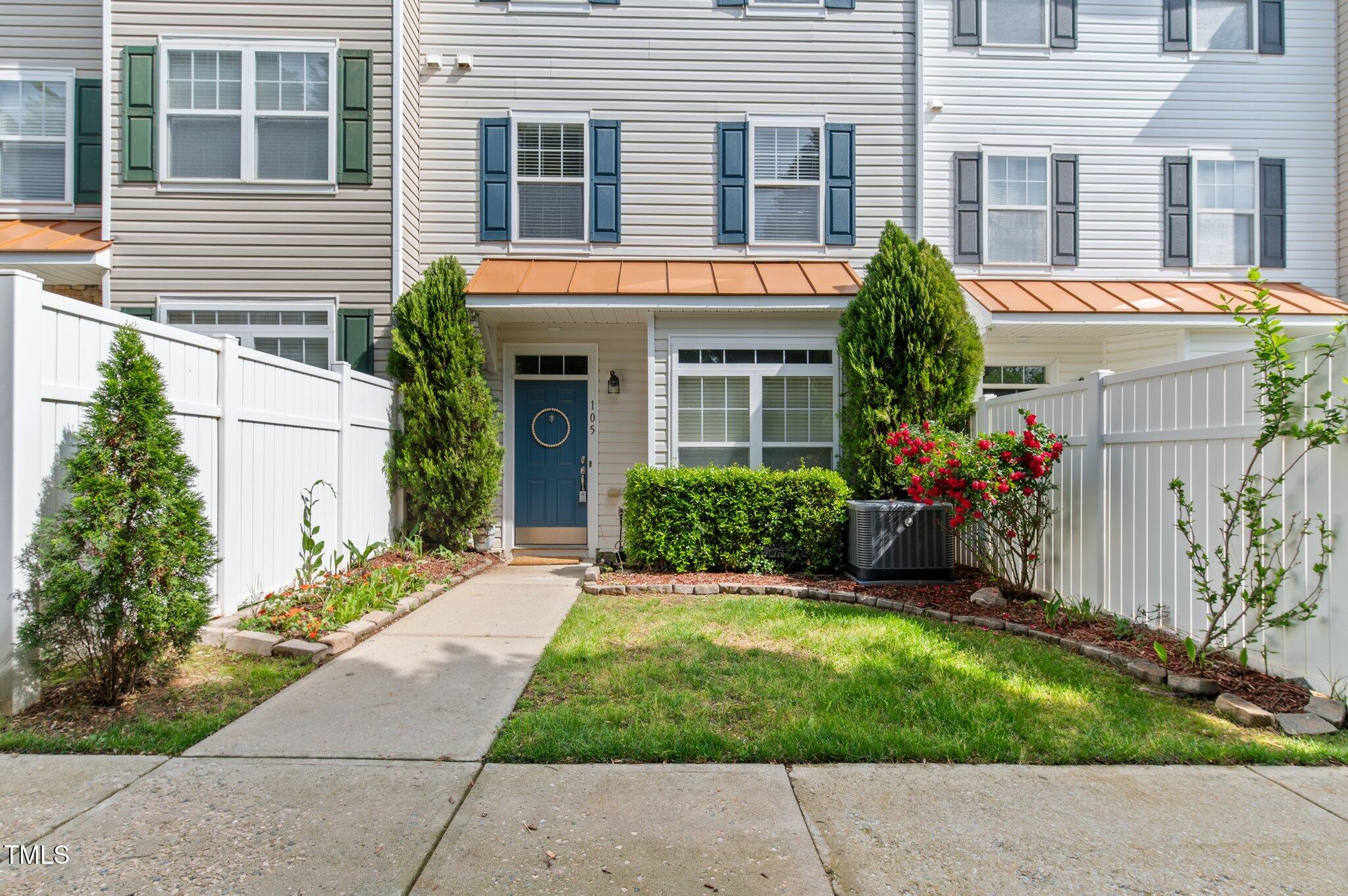 2210 Raven Road 105