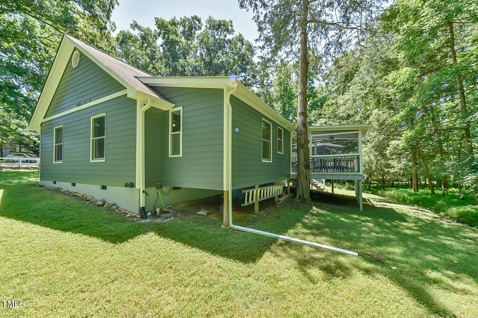 1205 Hillsborough Road