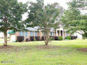 3902 Little John Drive N