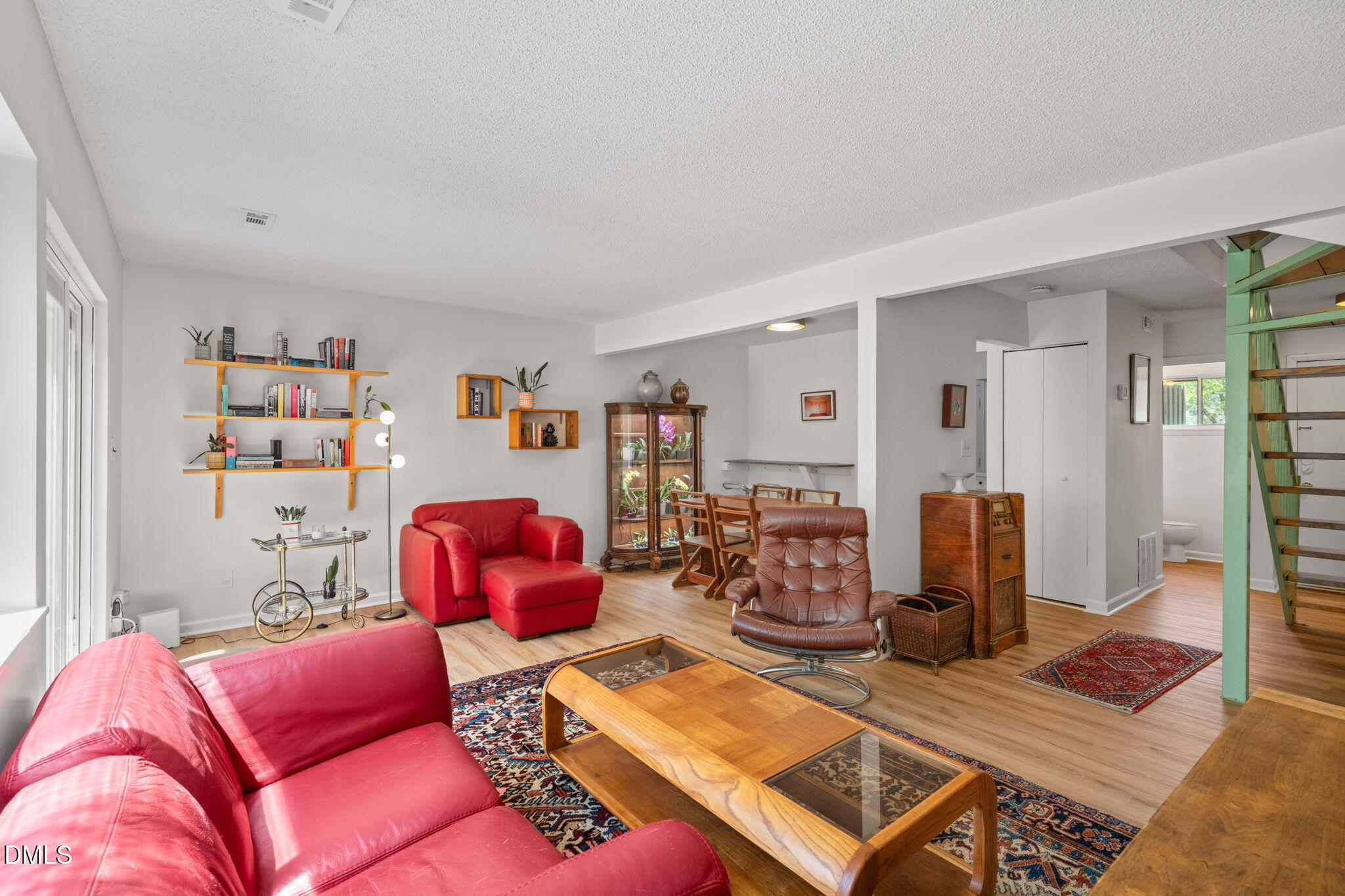 220 Elizabeth Street Apt E7