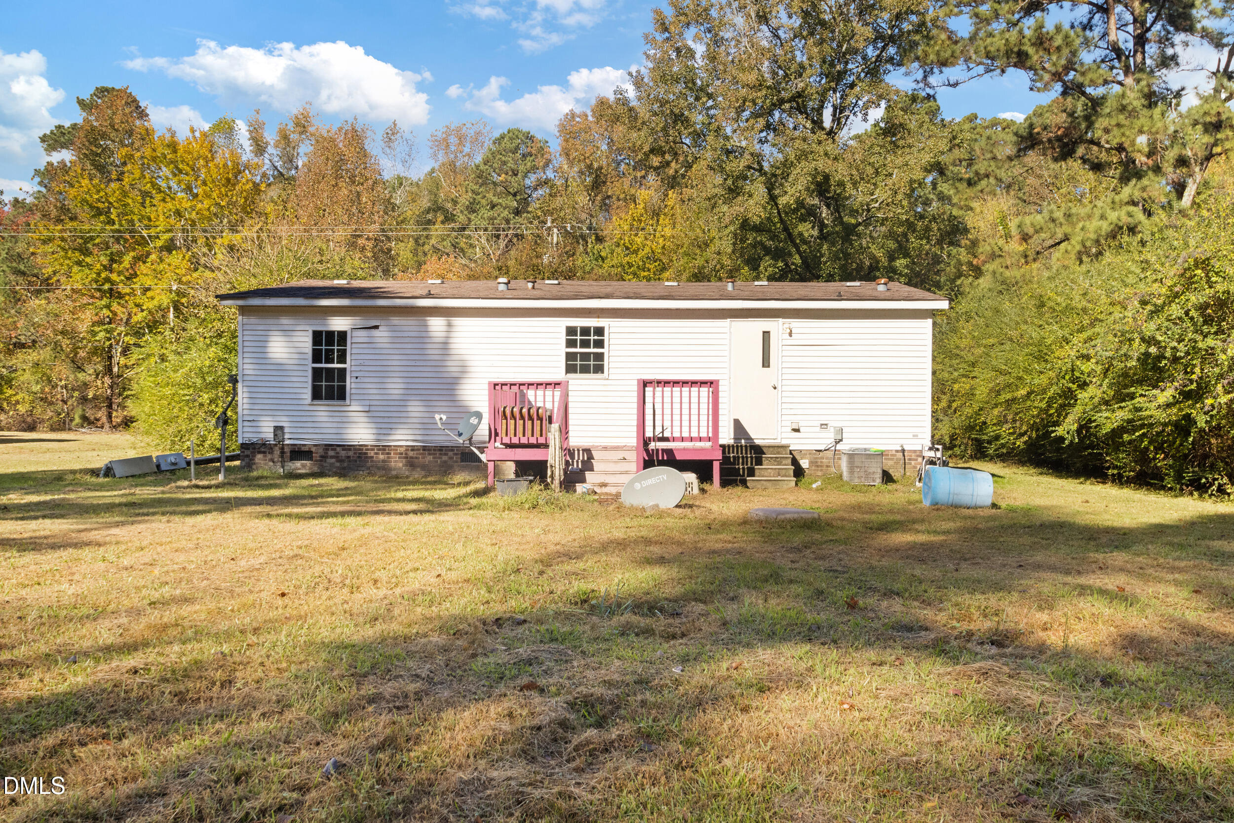 213 SE Railroad Street