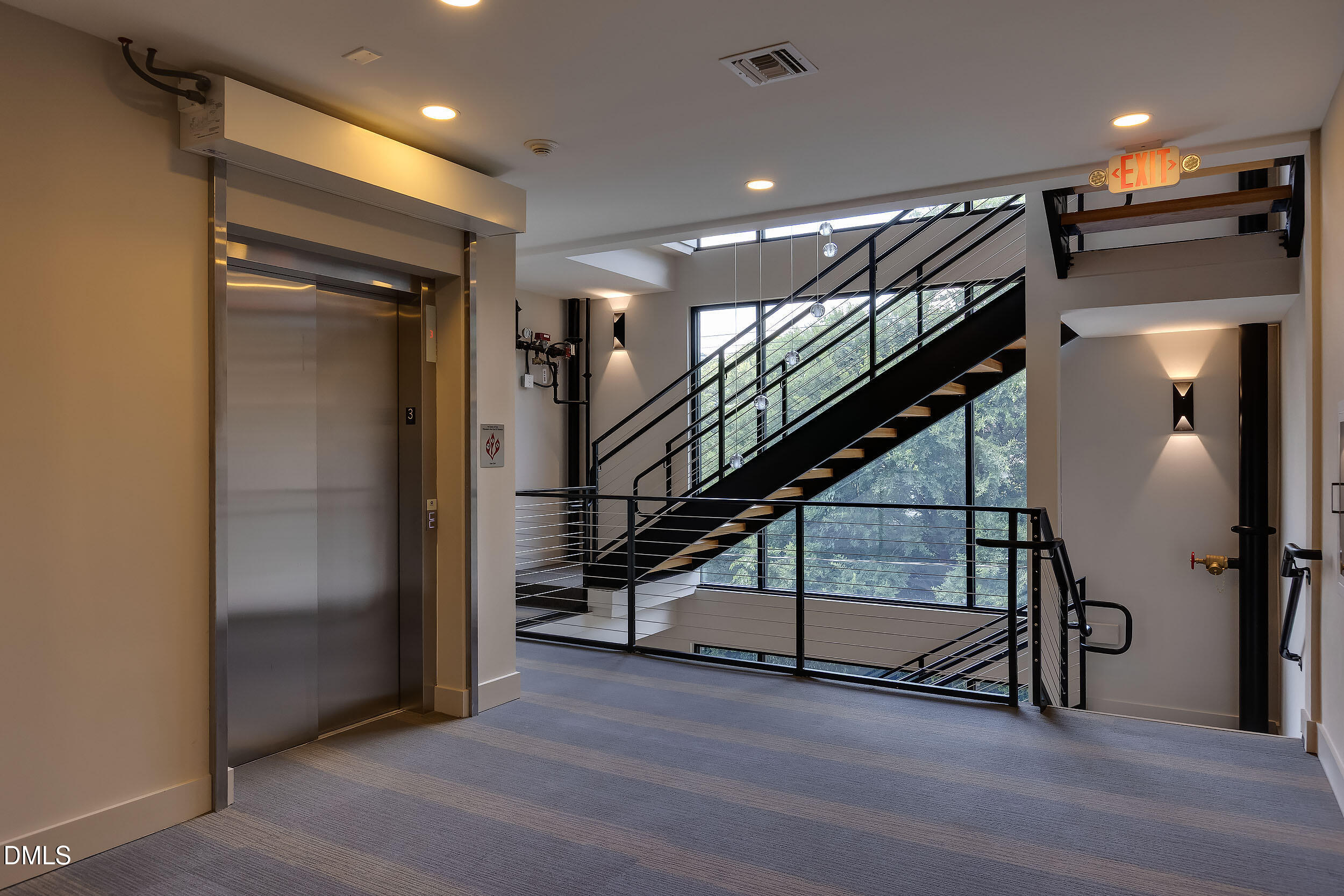 610 N Roxboro Street 21