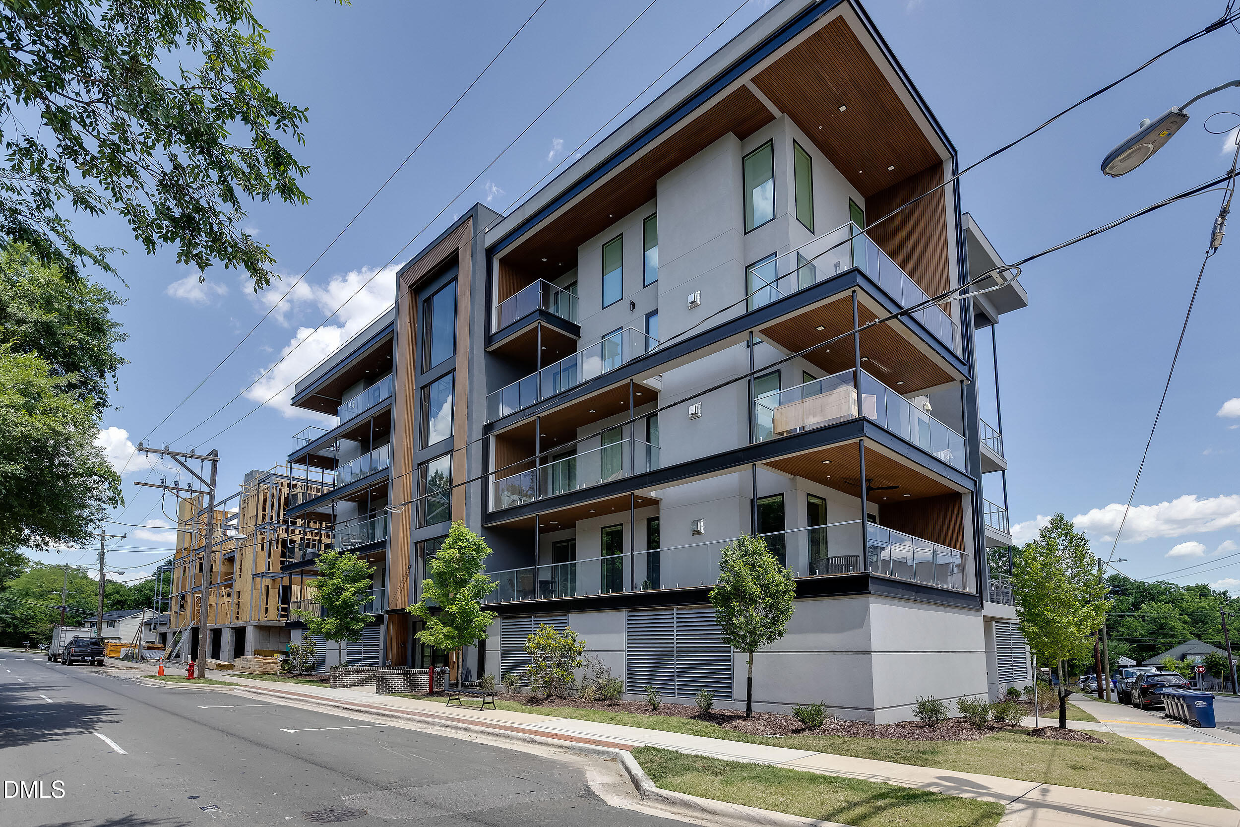 610 N Roxboro Street 21