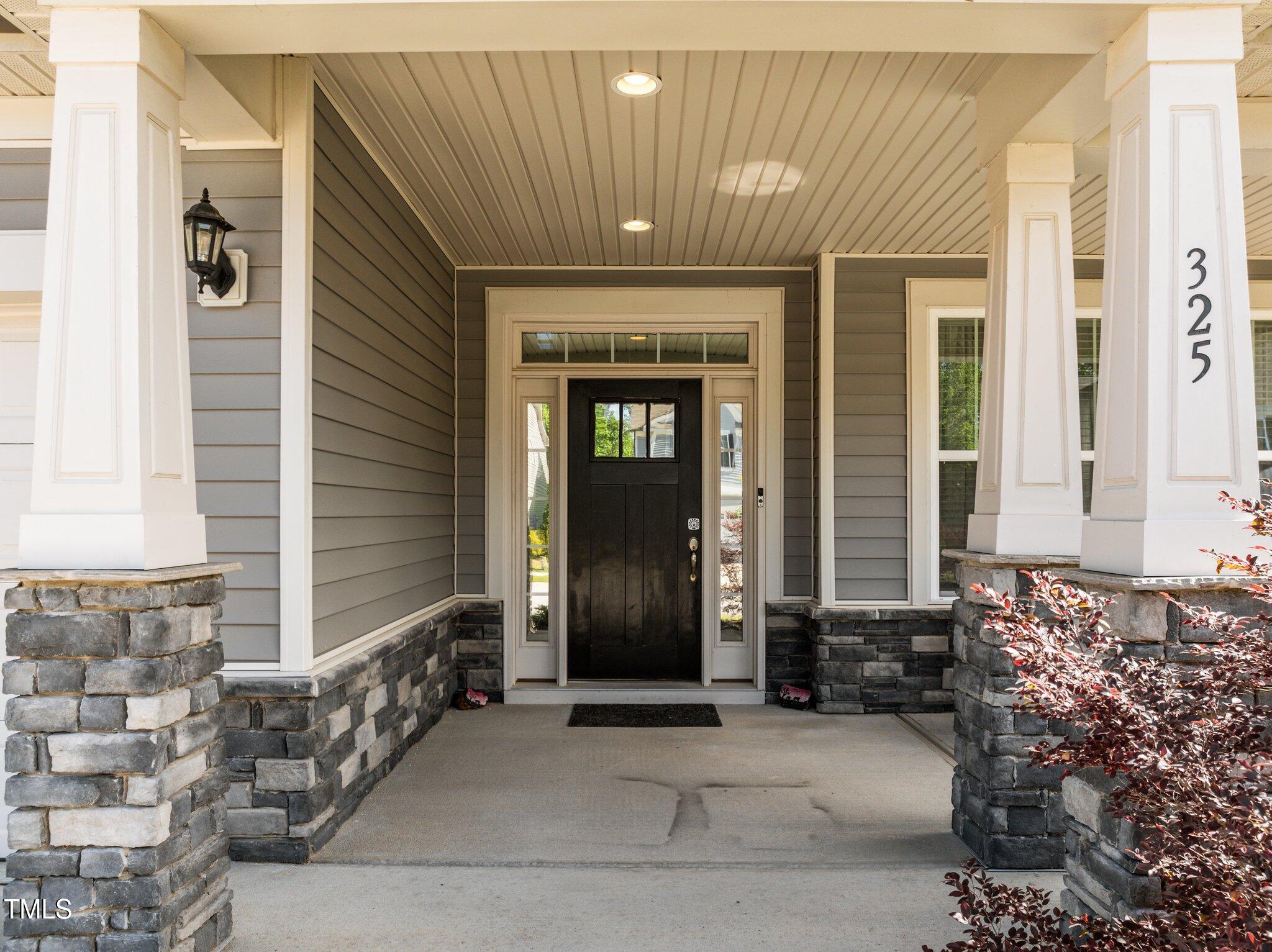 325 Avery Glenn Way