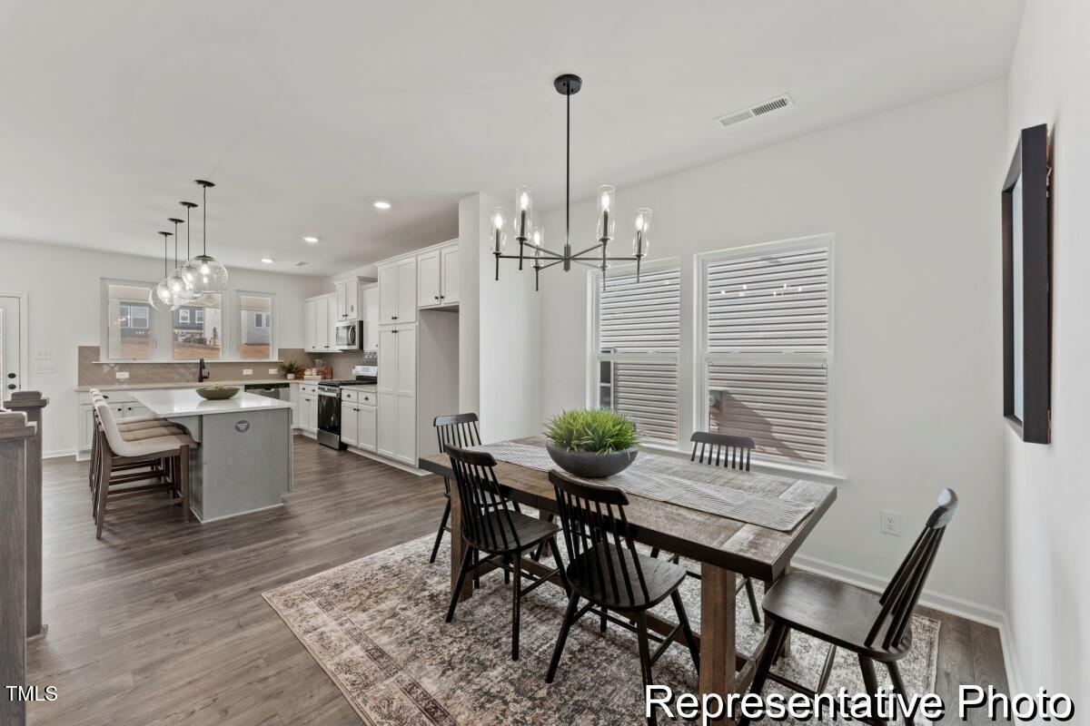 105 S Mule Way 89