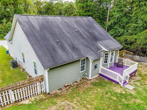 A home in Raeford