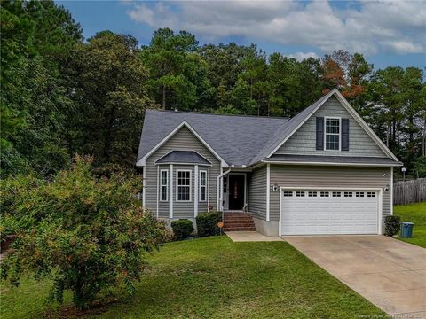 A home in Raeford