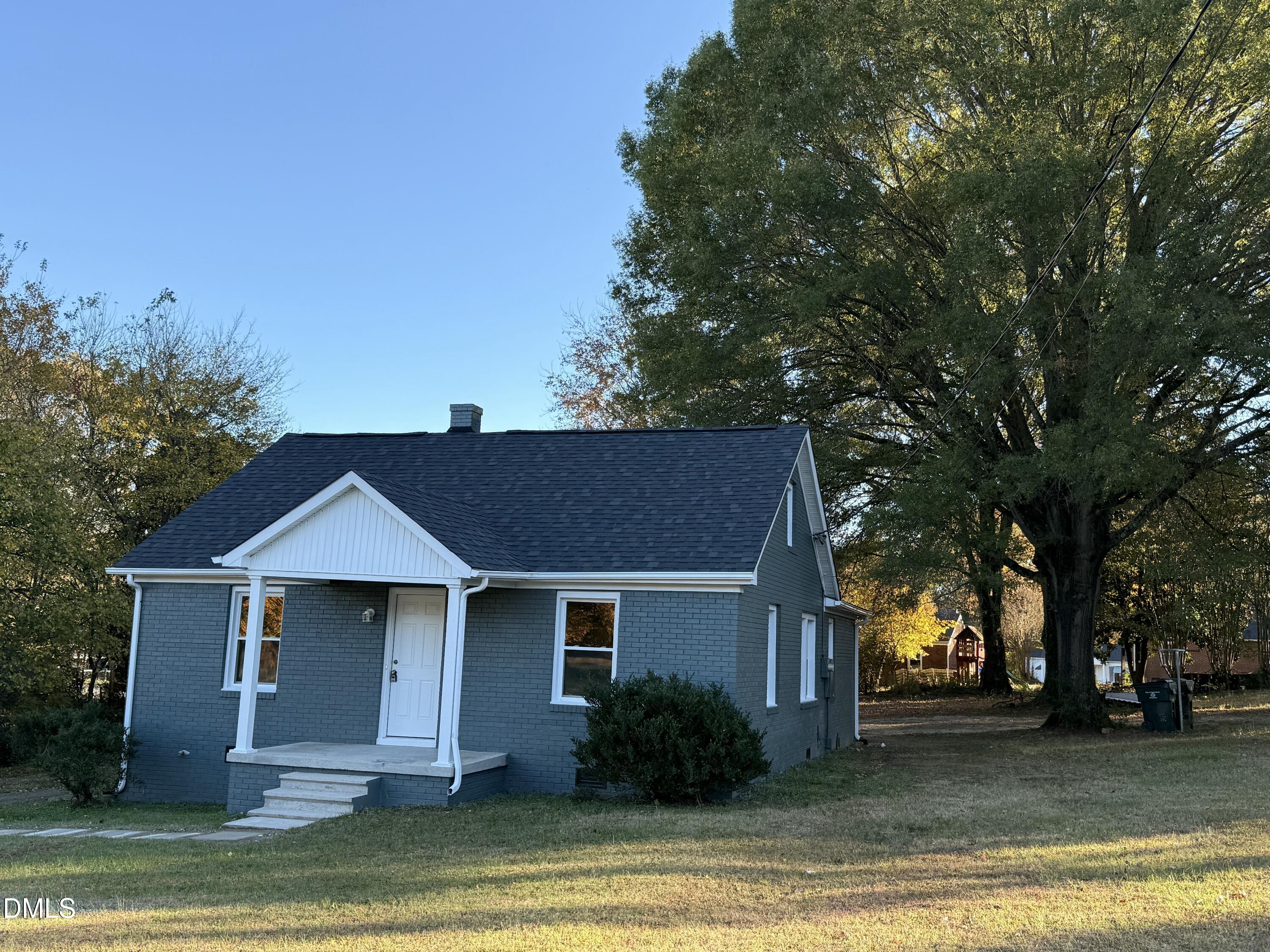 2222 Sunset Hills Drive