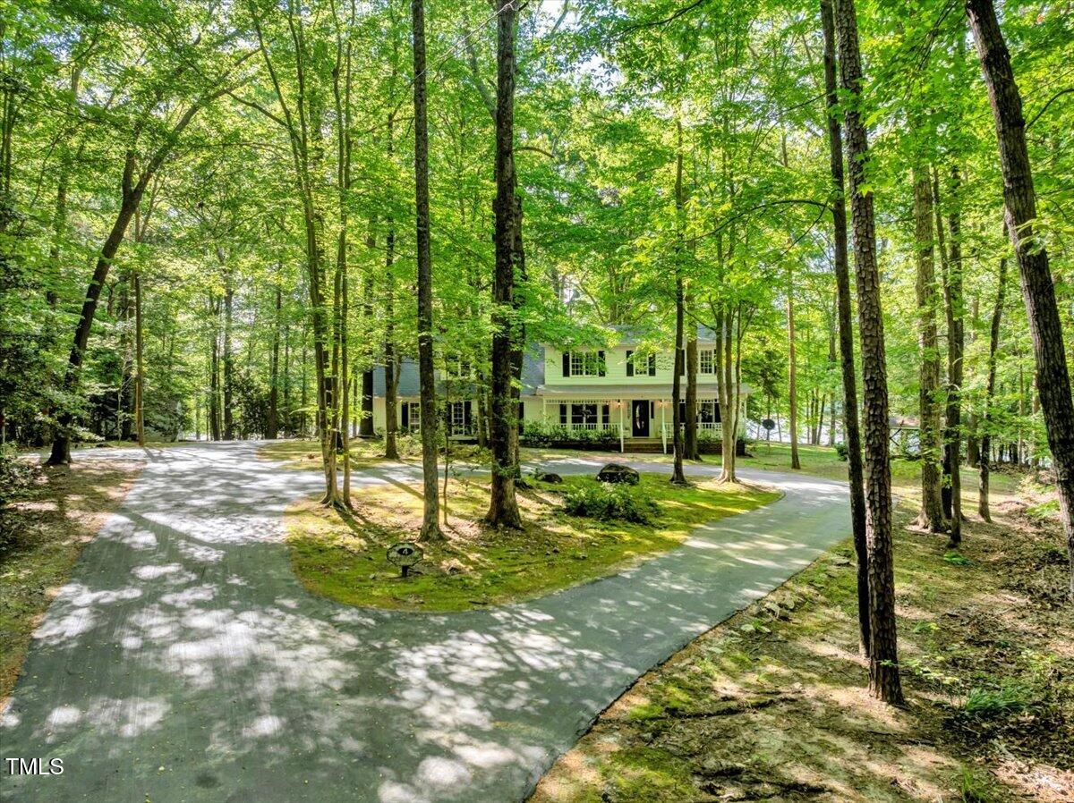 4 Ivy Hill Road