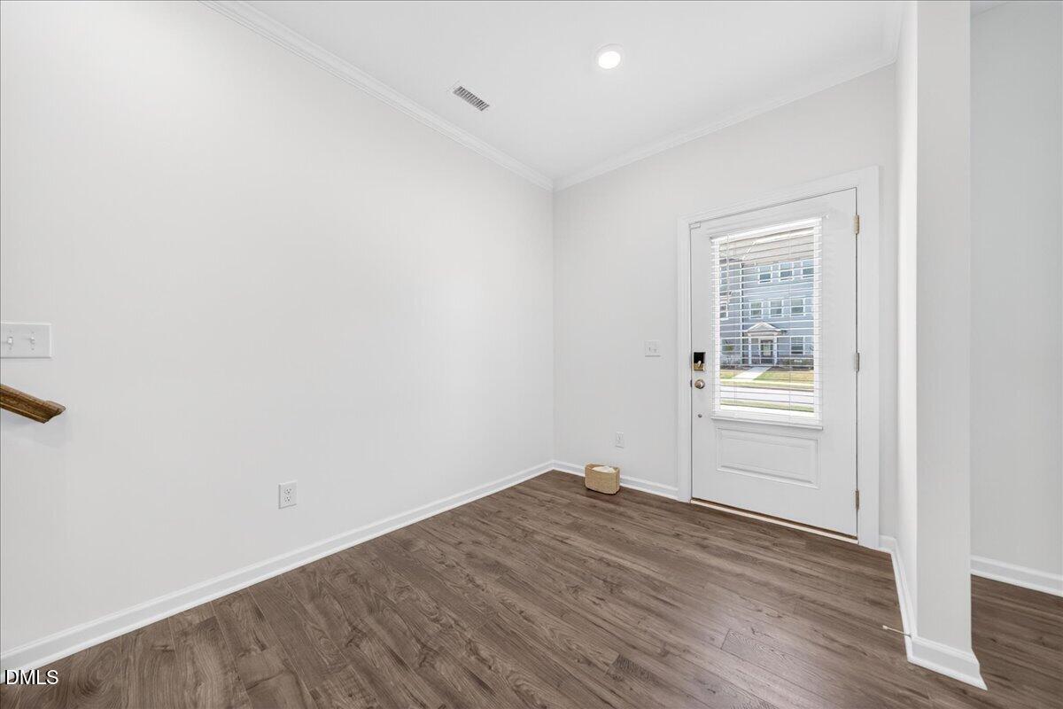 421 Rowe Way