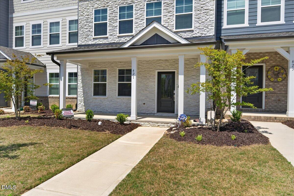 421 Rowe Way