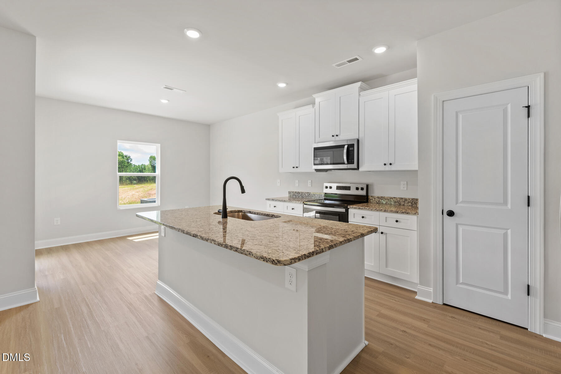 1102 Rhino Bend
