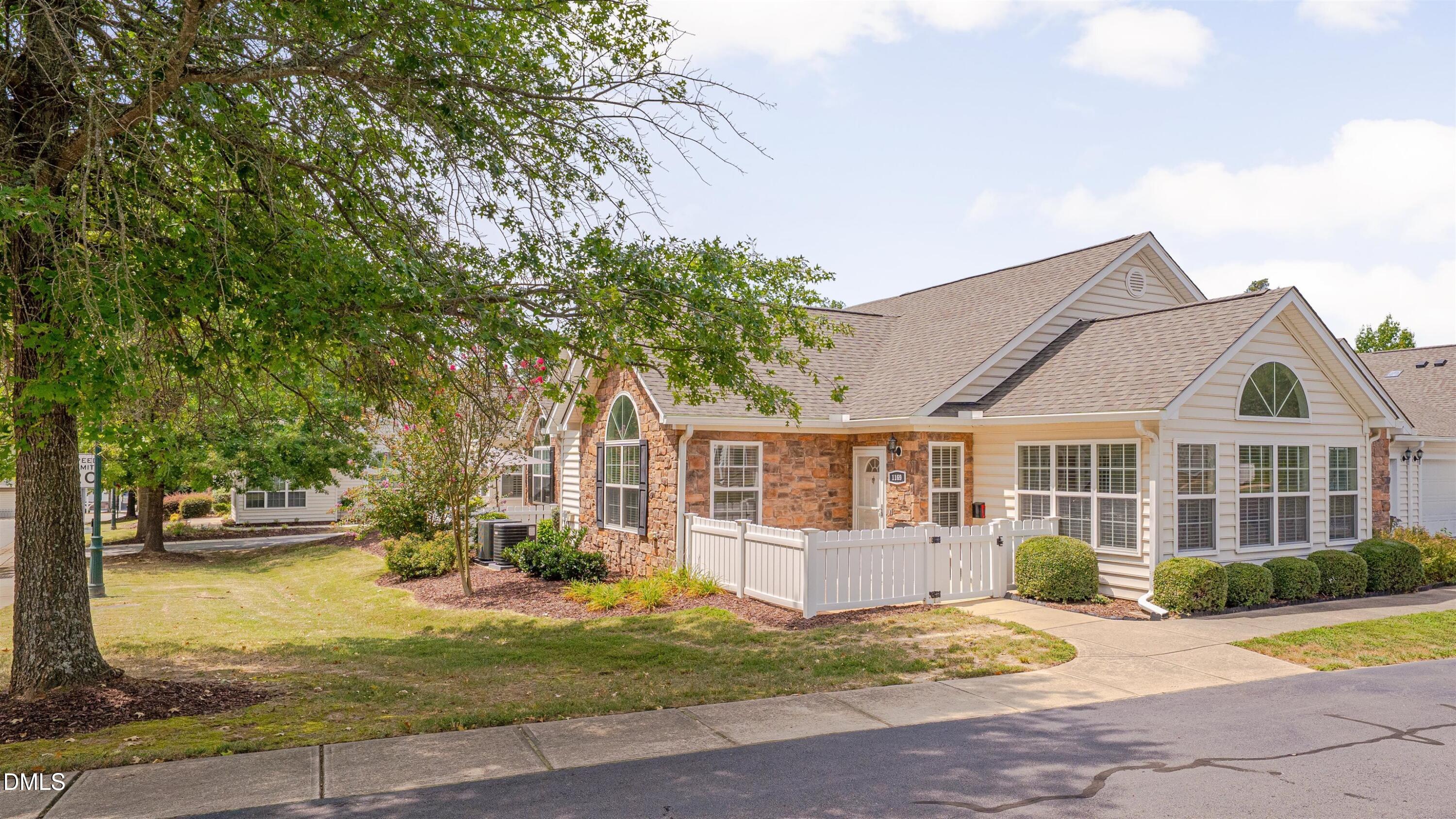 1169 Blue Bird Lane