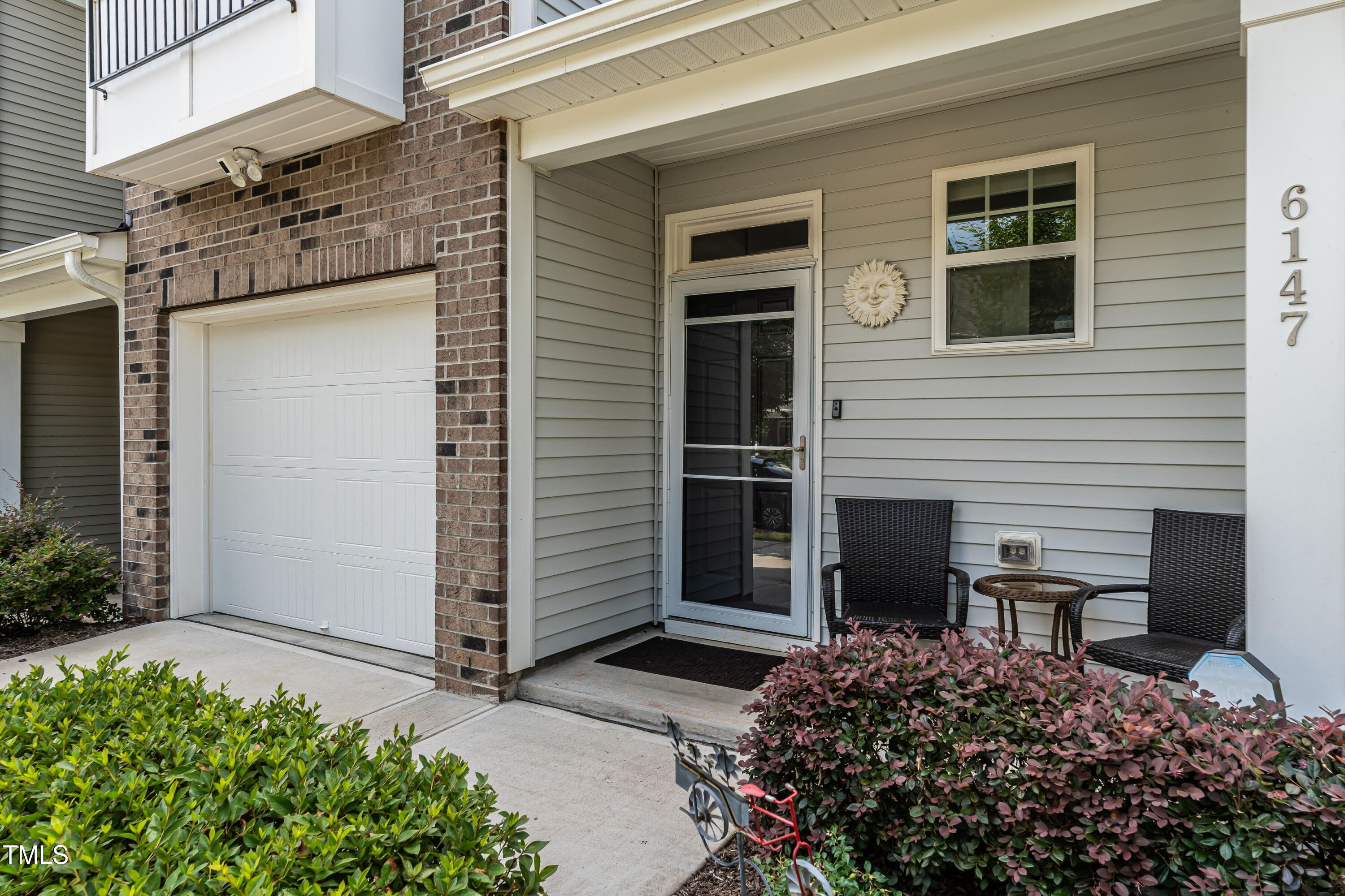 6147 Beale Loop