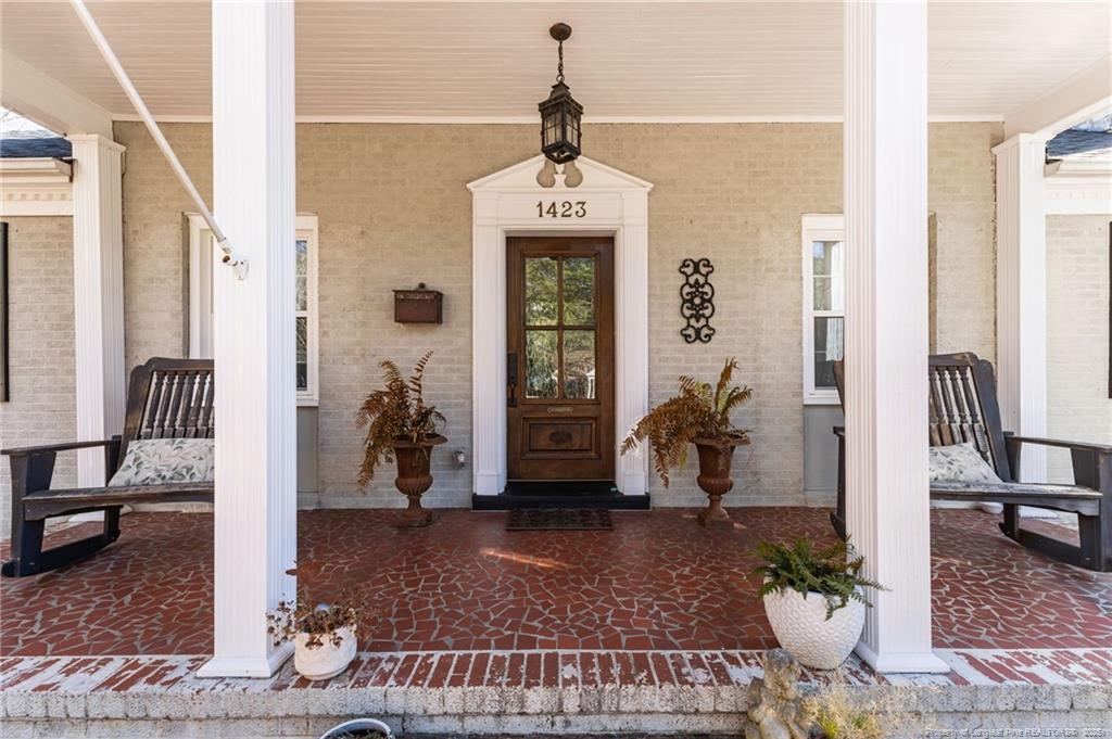 1423 Pine Valley Loop