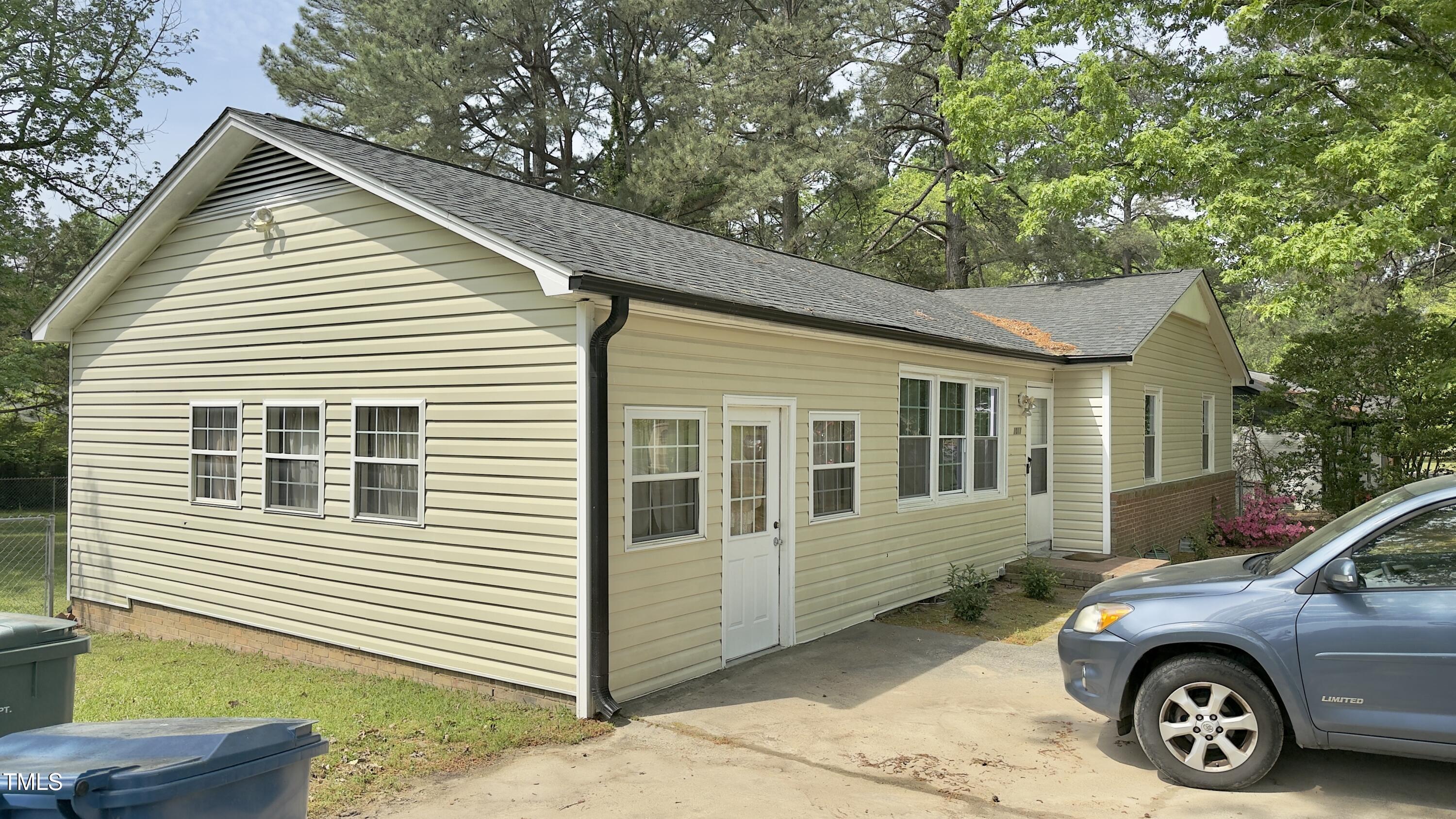 1011 Wyldewood Road