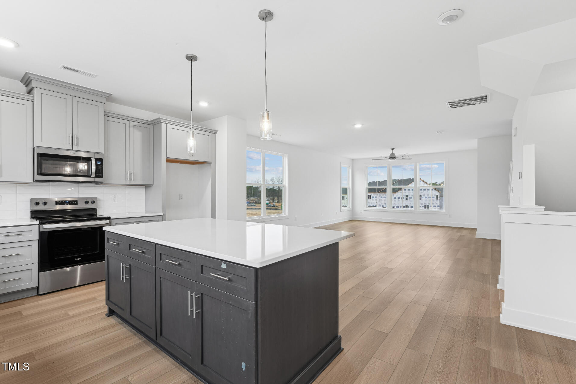 444 Billingshurst Way
