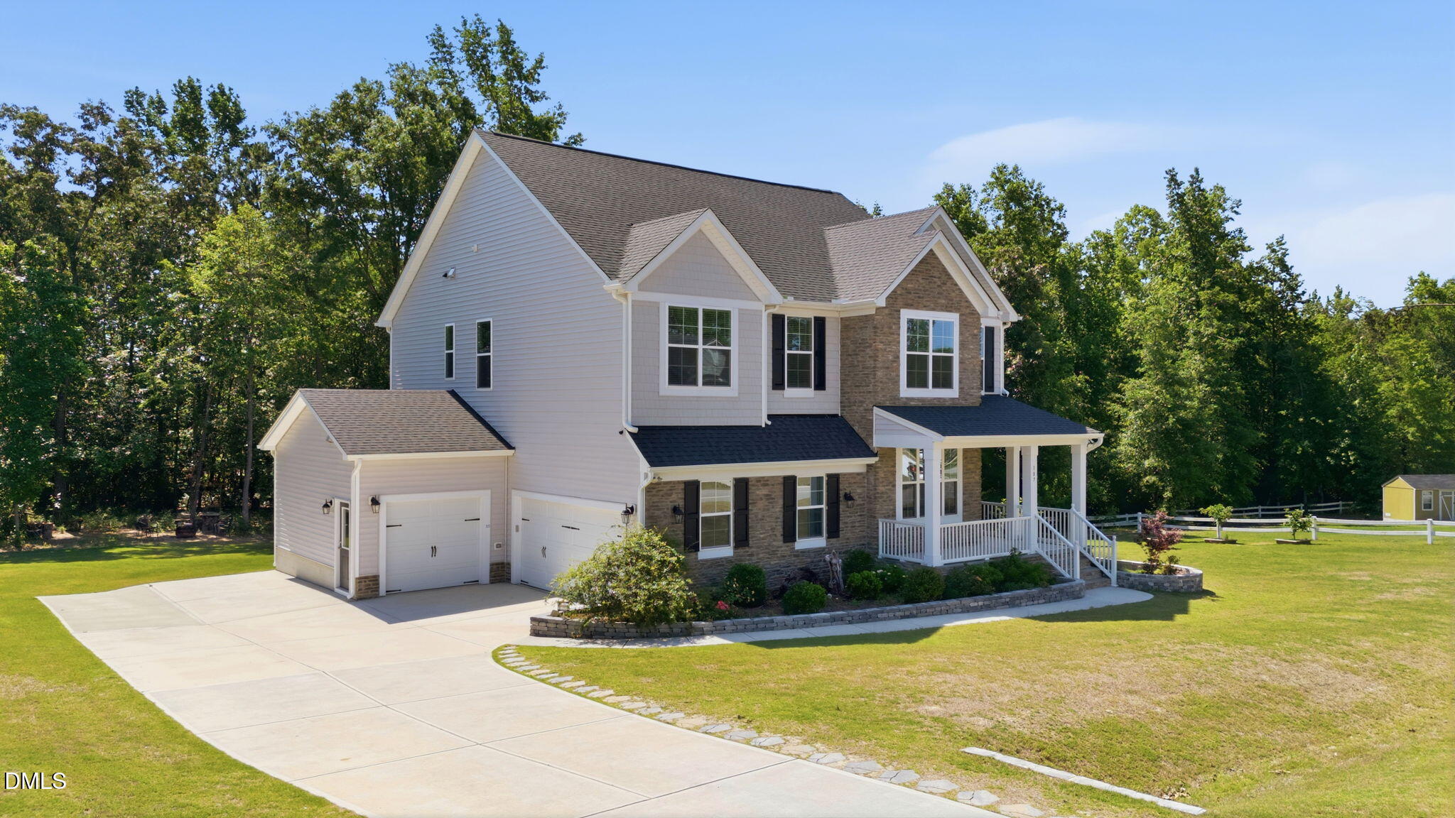 107 S Clearbrook Court
