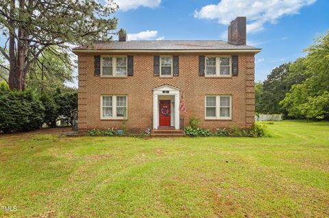301 Harris Avenue Raeford NC 28376