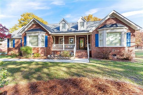 5428 Kentucky Lane Hope Mills NC 28348