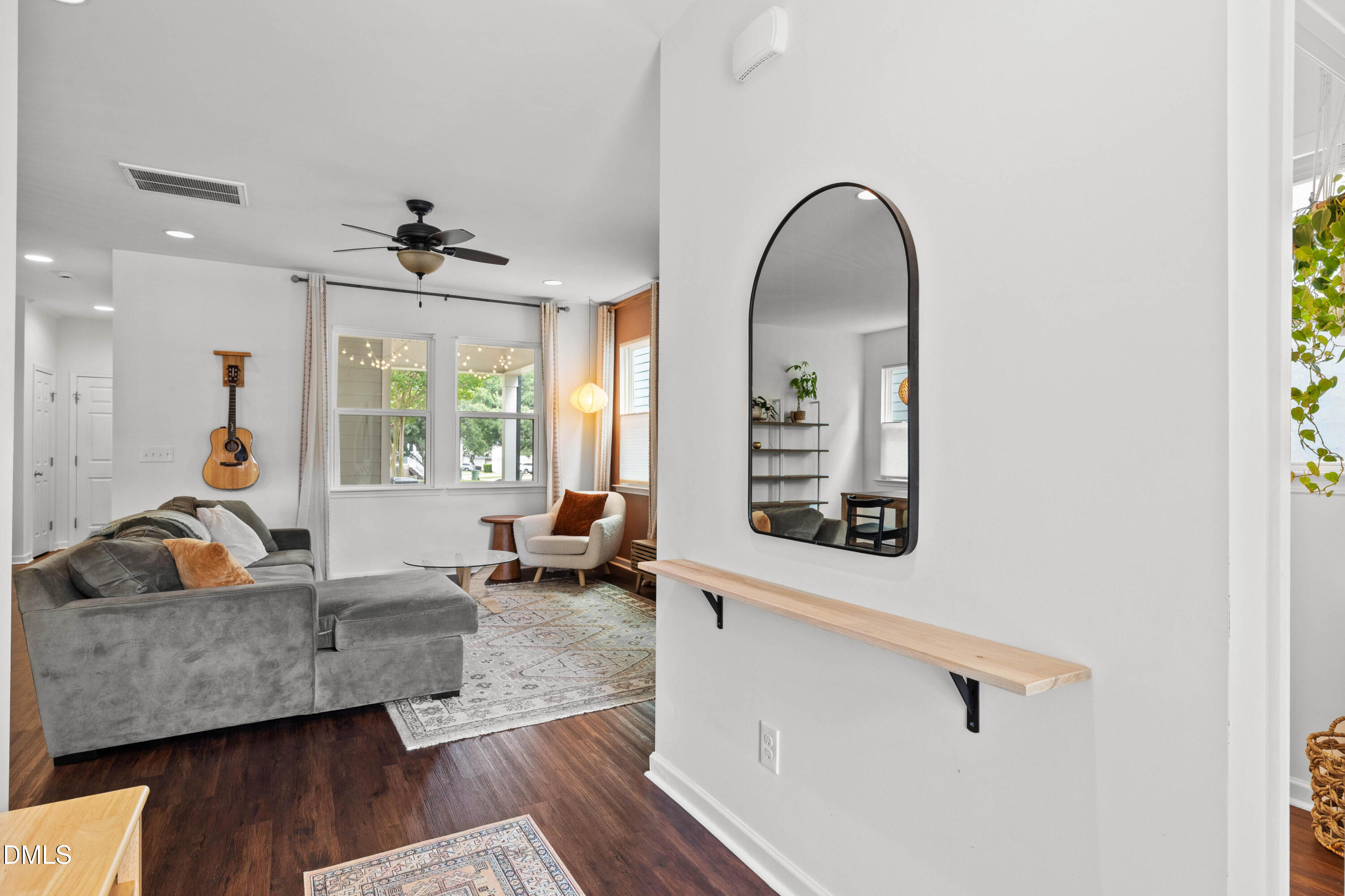 537 Duchart Lane
