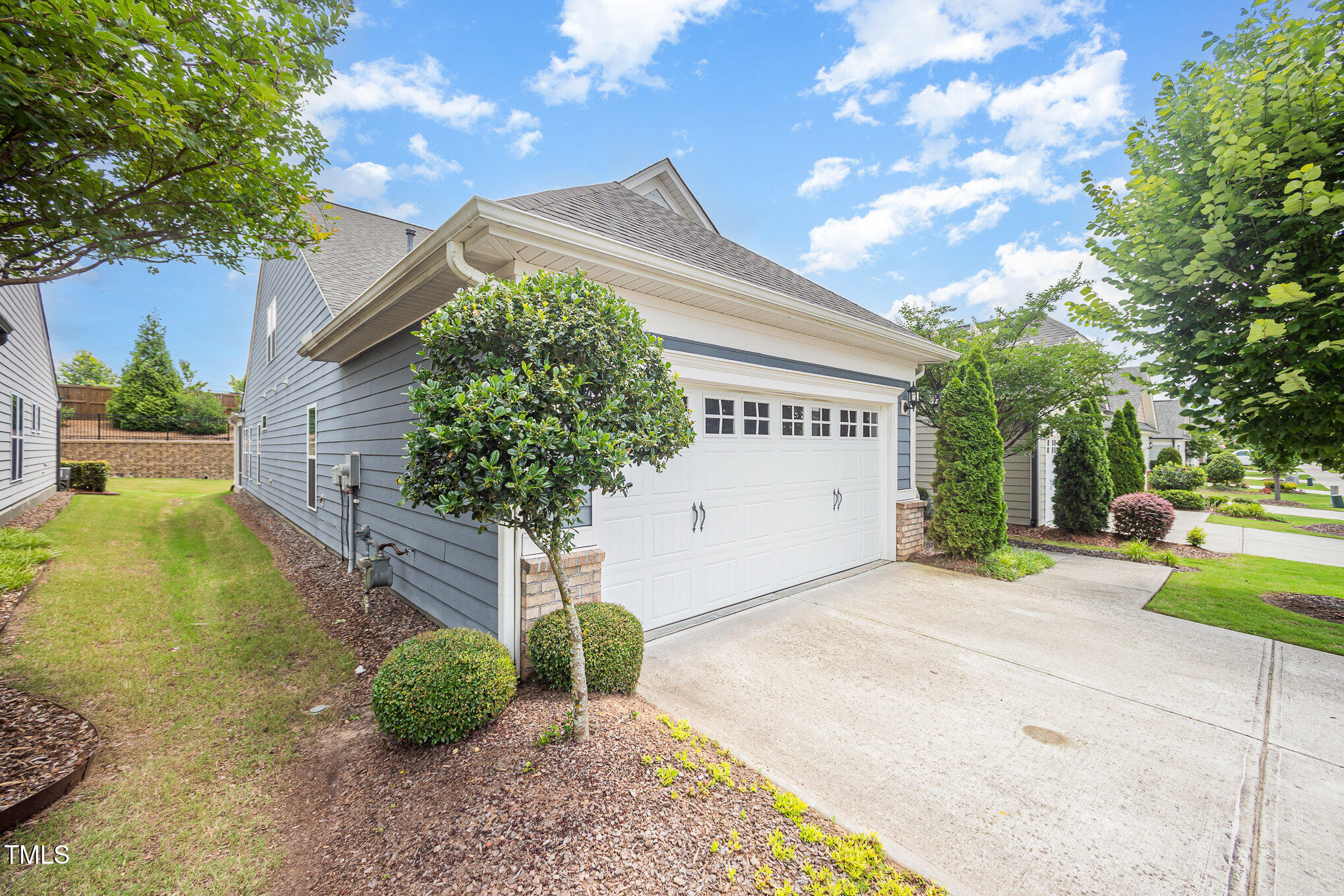 1204 E Rosedale Creek Drive