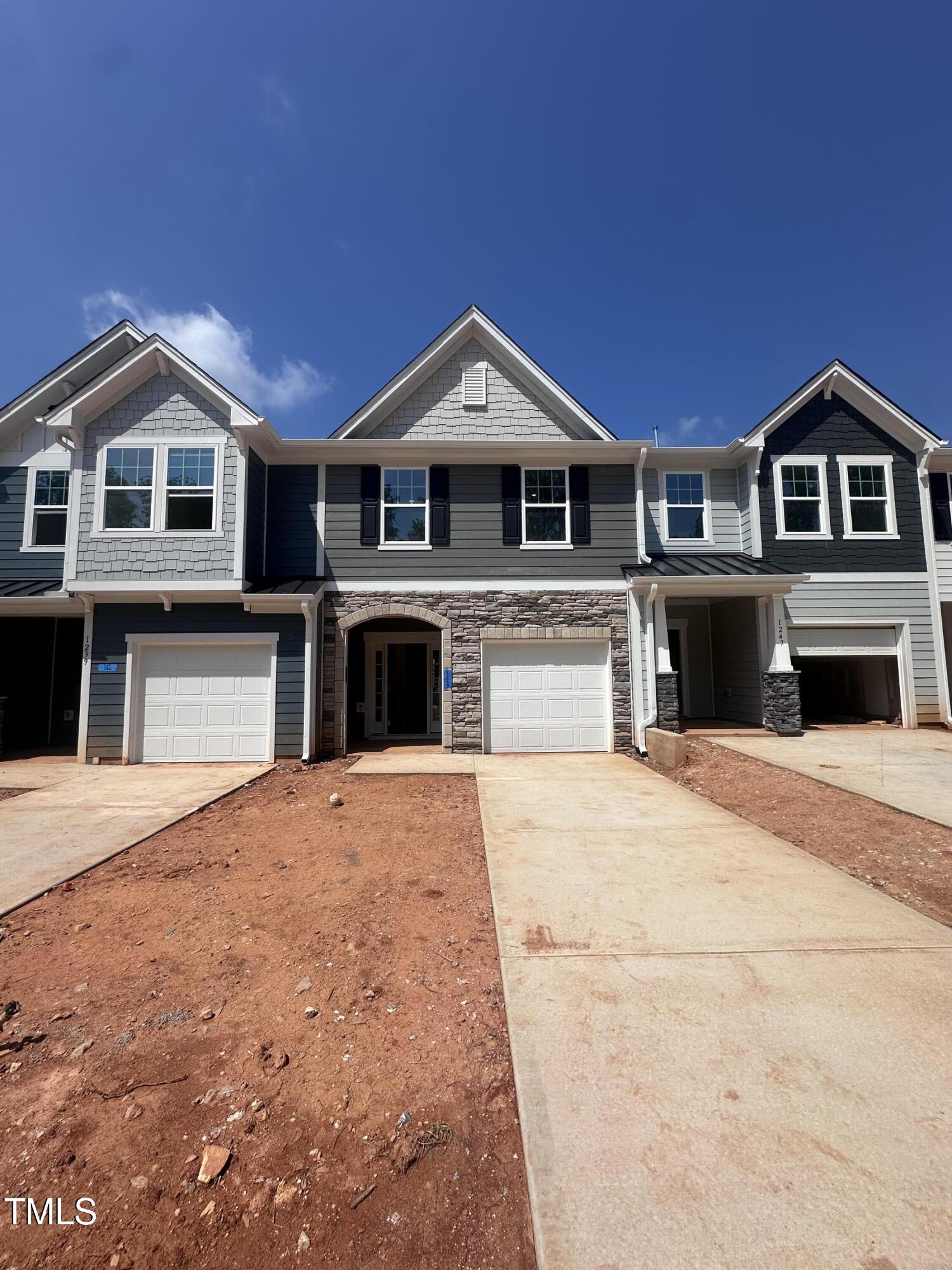 1243 Hammond Drive