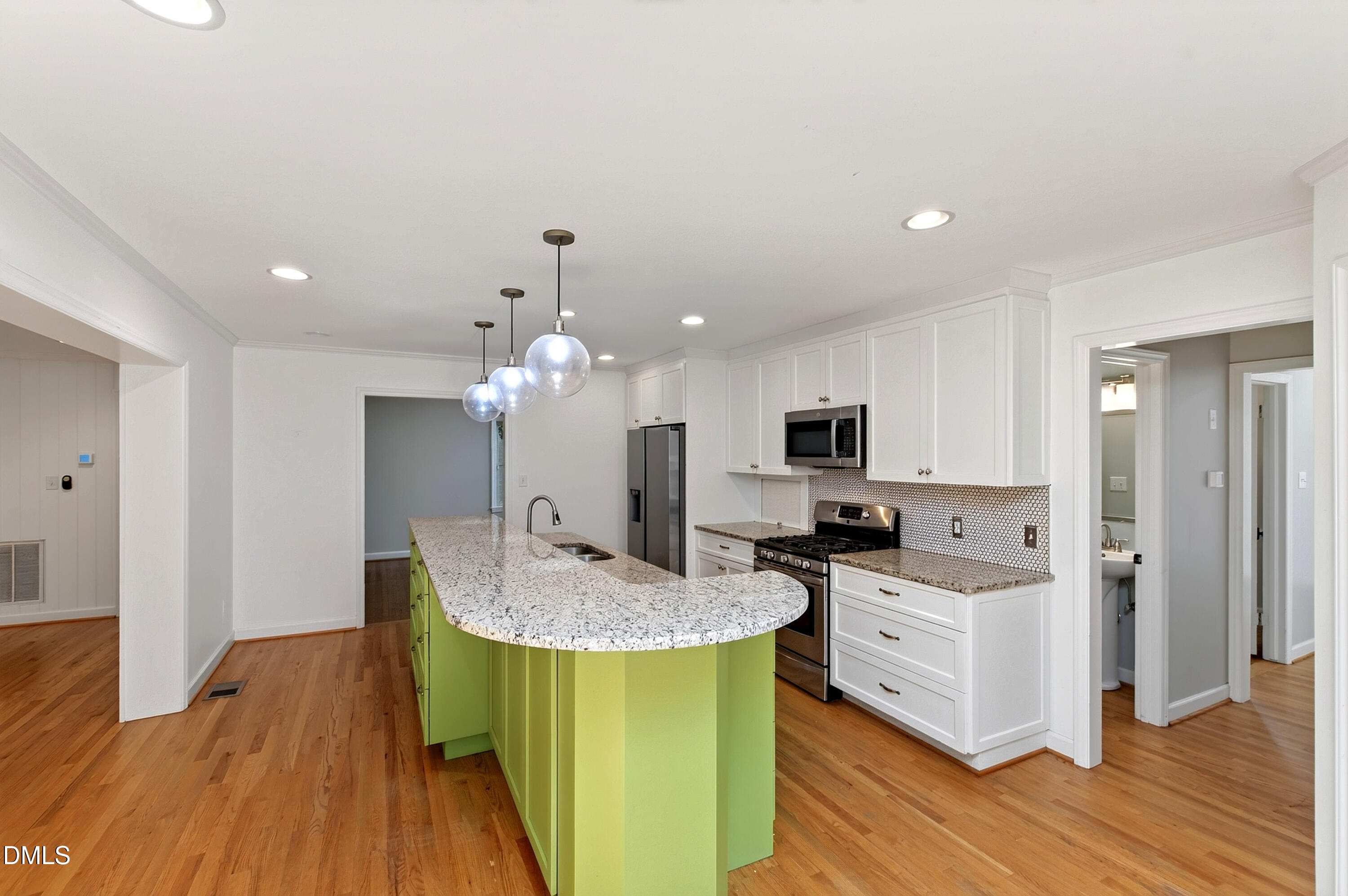 1321 Hathaway Road