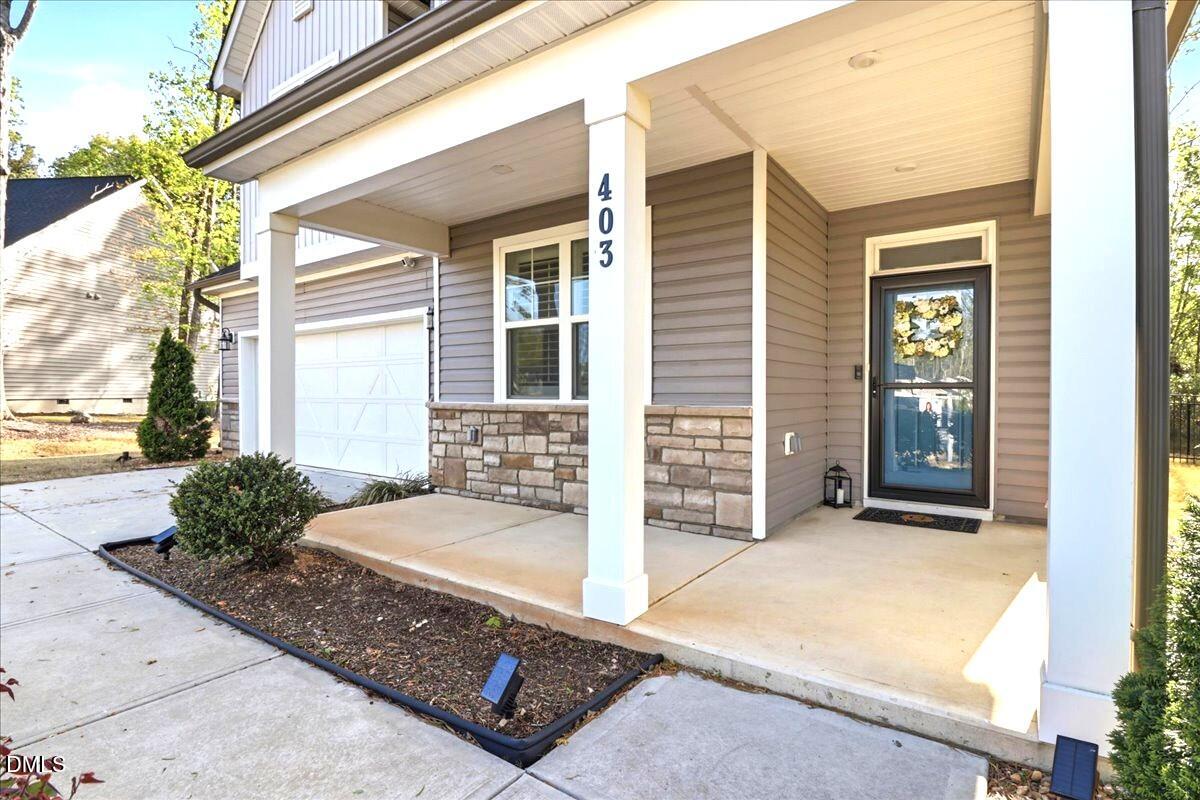 403 W Odell Lane