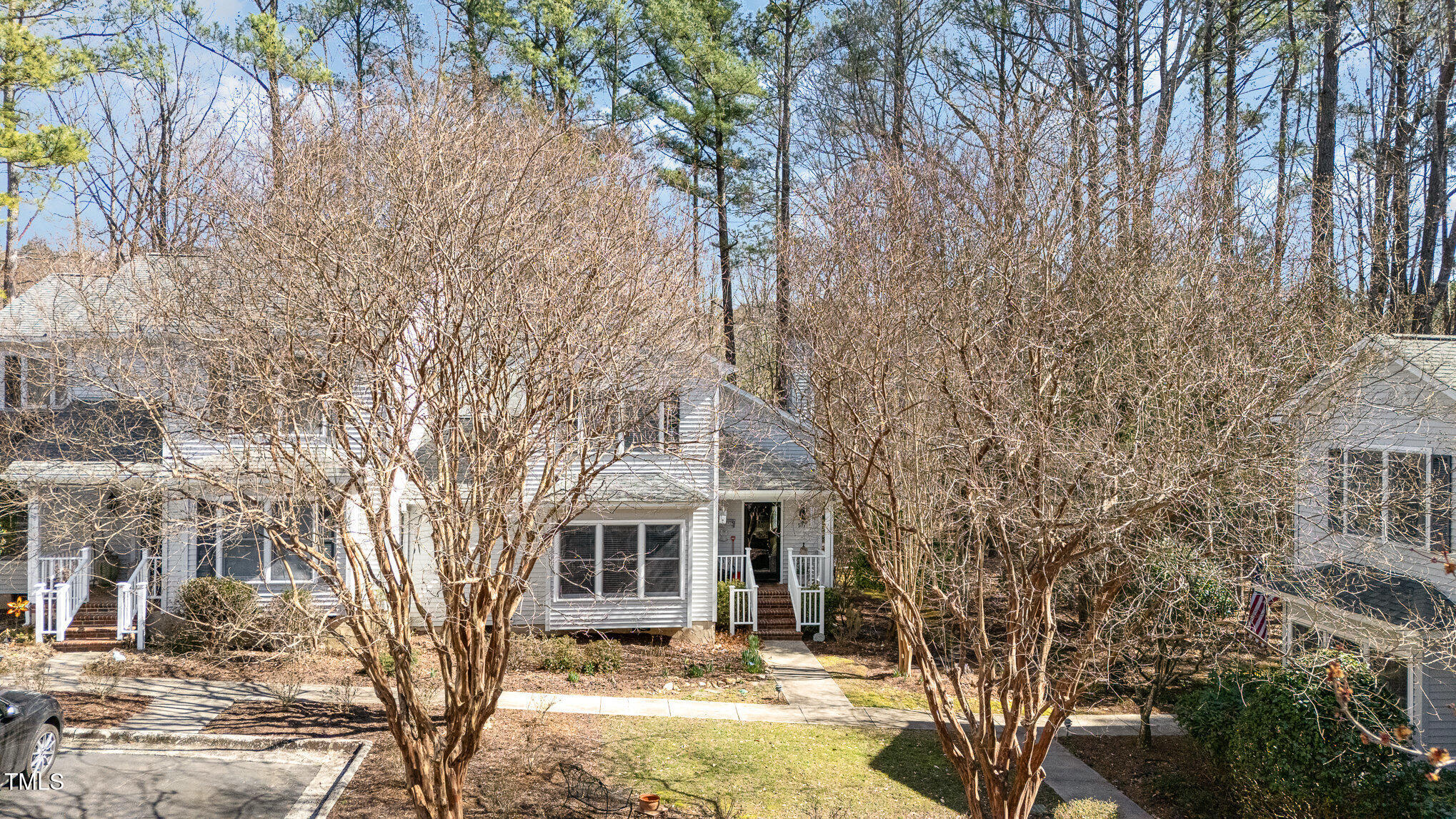 577 Woodbury