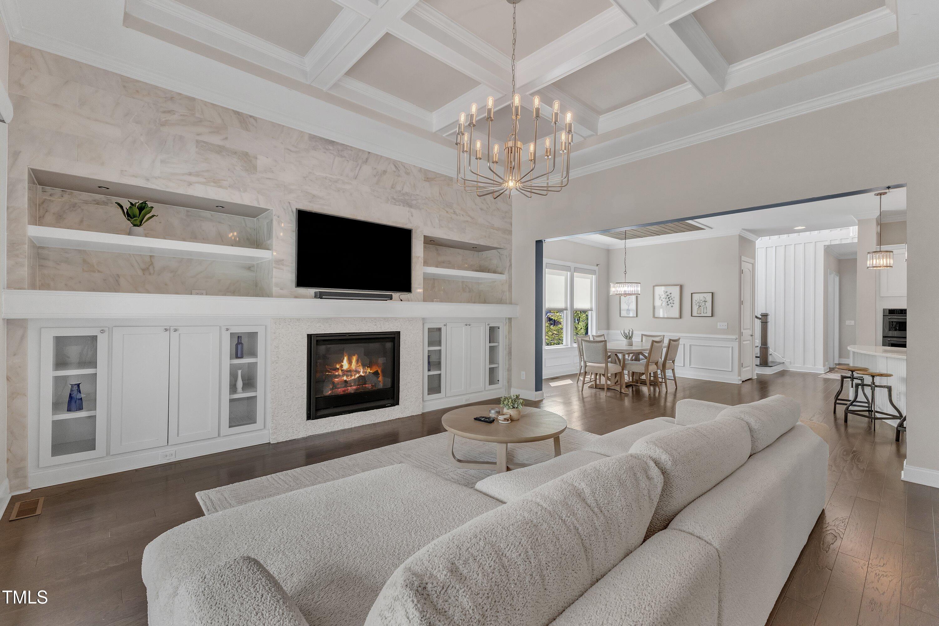 8121 Greys Landing Way