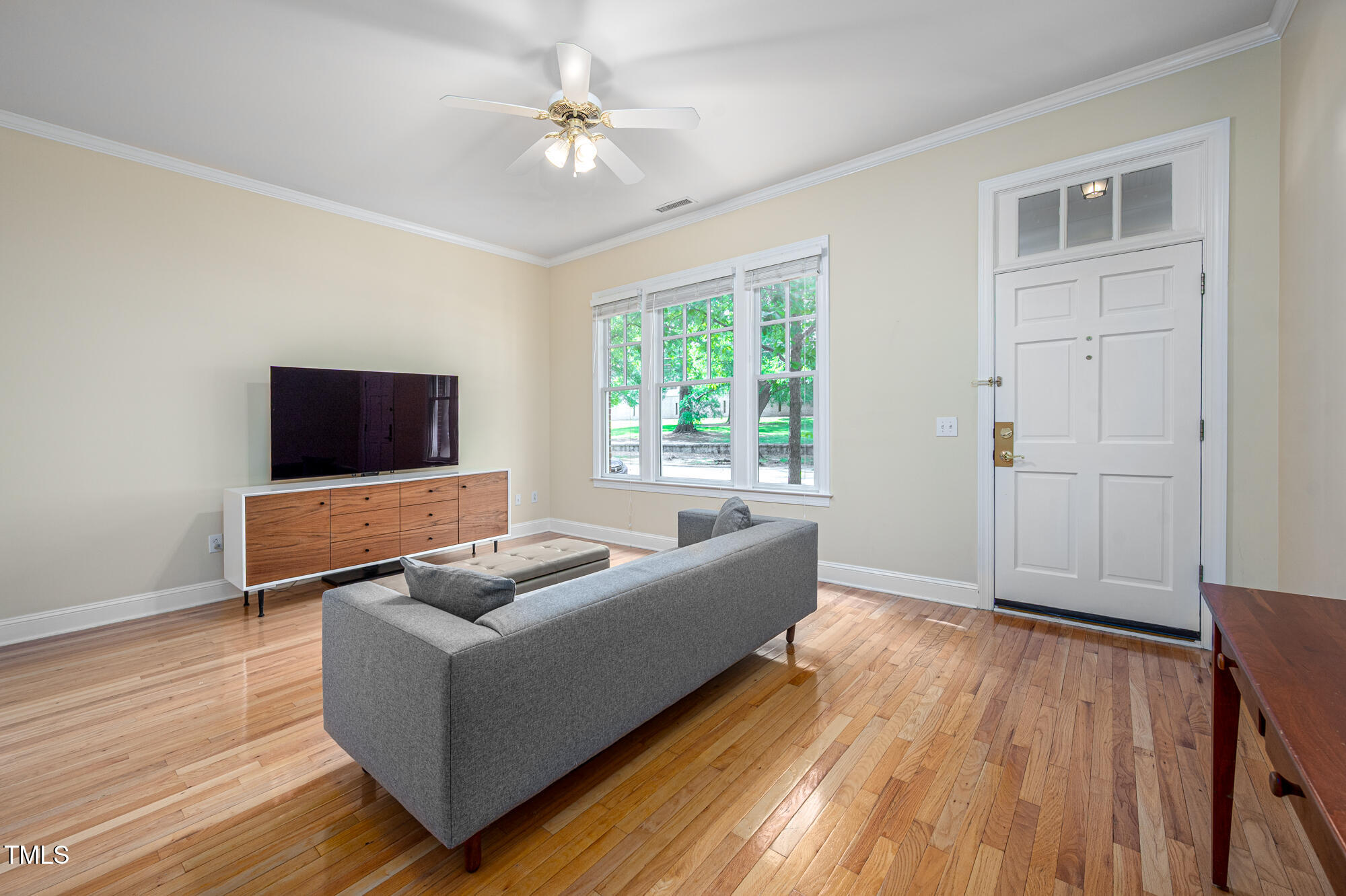 1508 W Markham Avenue