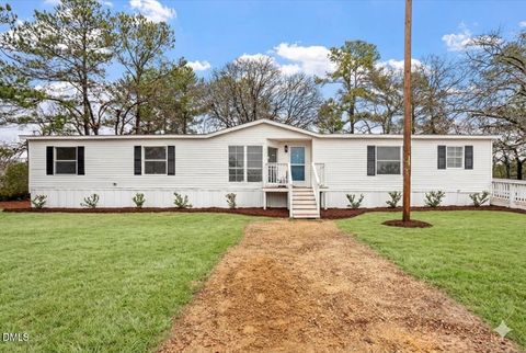 217 Mckay Drive Spring Lake NC 28390