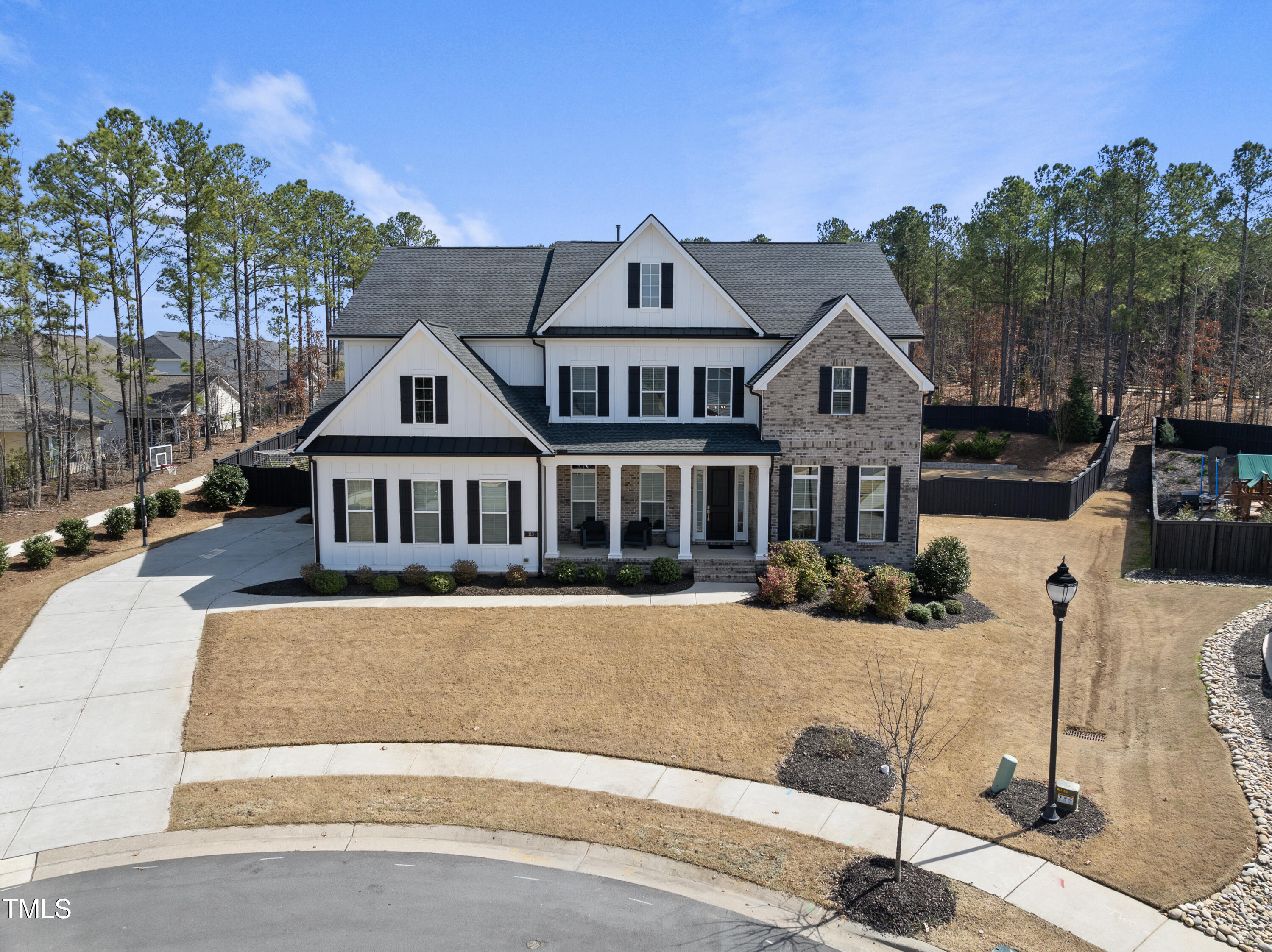 113 Amberwing Court