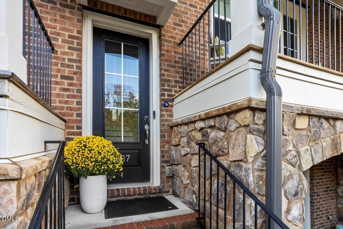 887 Wake Towne Drive