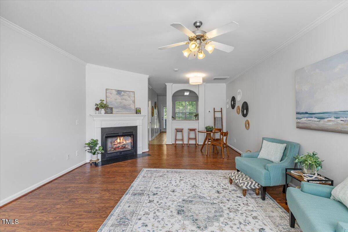 5318 Crescentview Parkway